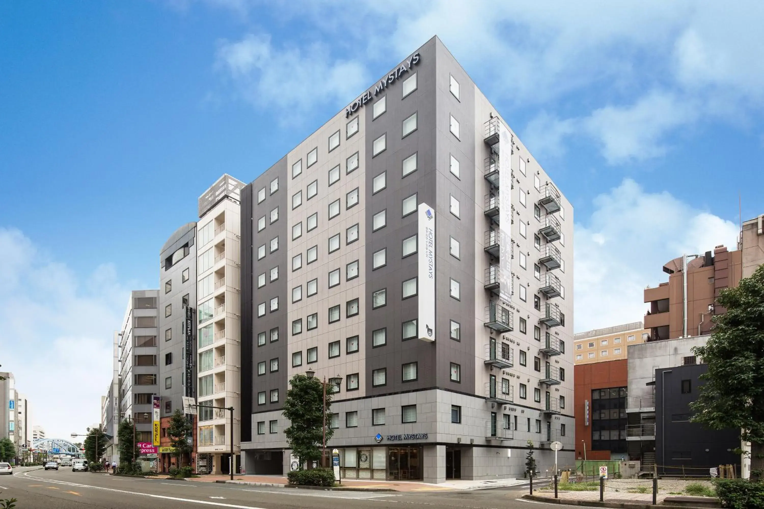 Facade/entrance in HOTEL MYSTAYS Yokohama Kannai Facade/entrance in HOTEL MYSTAYS Yokohama Kannai