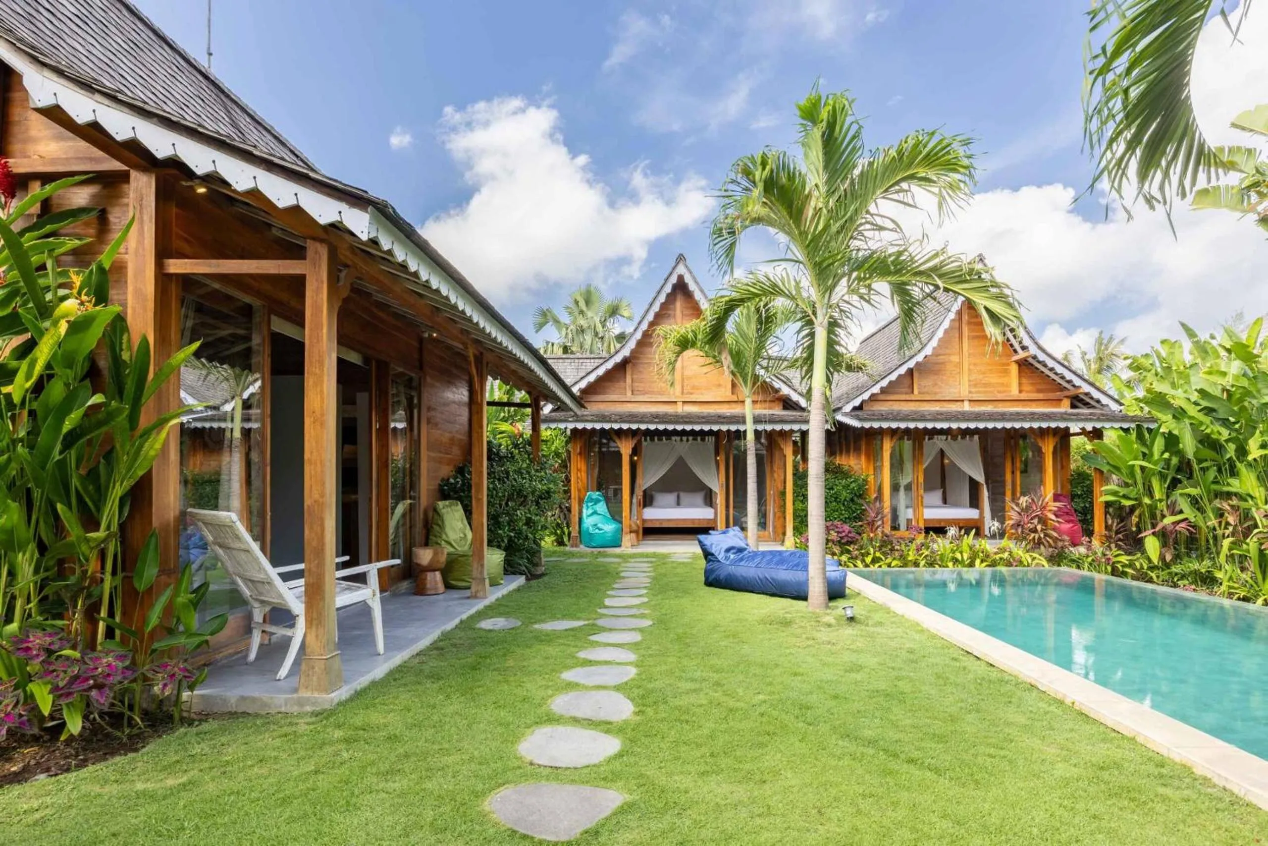 Property building in Villa Du Bah - Cozy Tropical 3BR Villa 12min To Beach