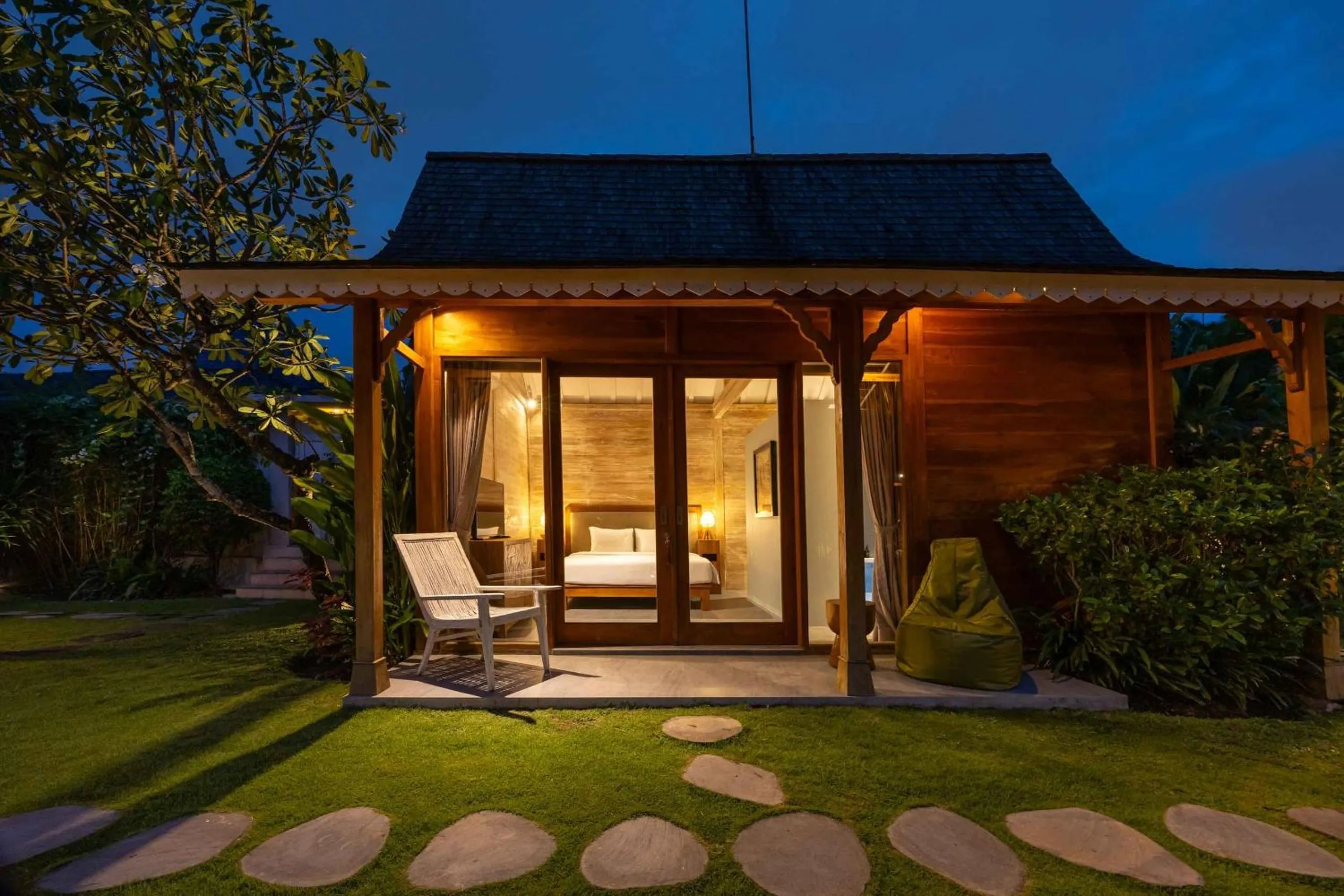 Property building in Villa Du Bah - Cozy Tropical 3BR Villa 12min To Beach