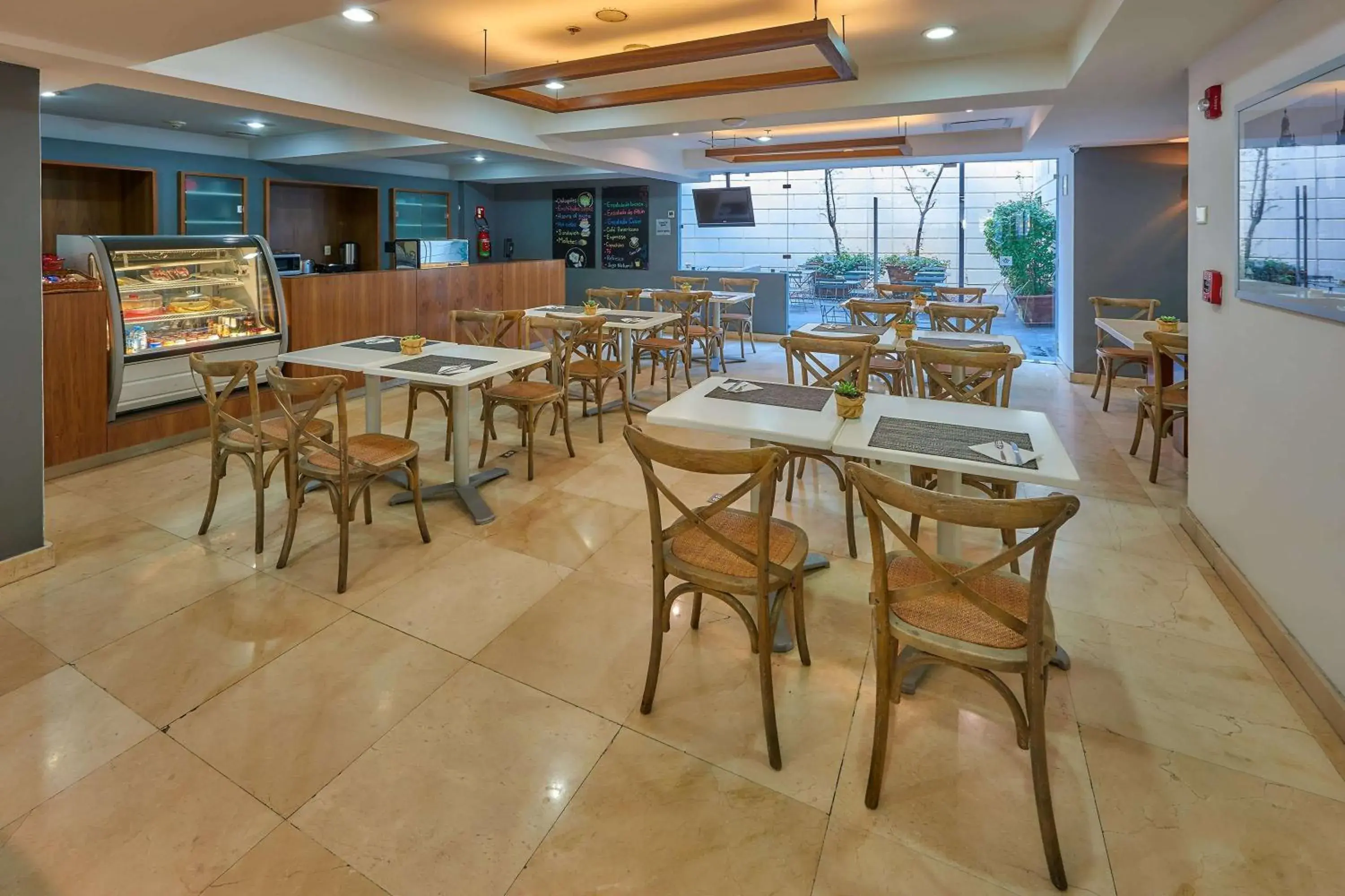 Restaurant/places to eat in Wyndham Garden Mexico City - Polanco Restaurant/places to eat in Wyndham Garden Mexico City - Polanco