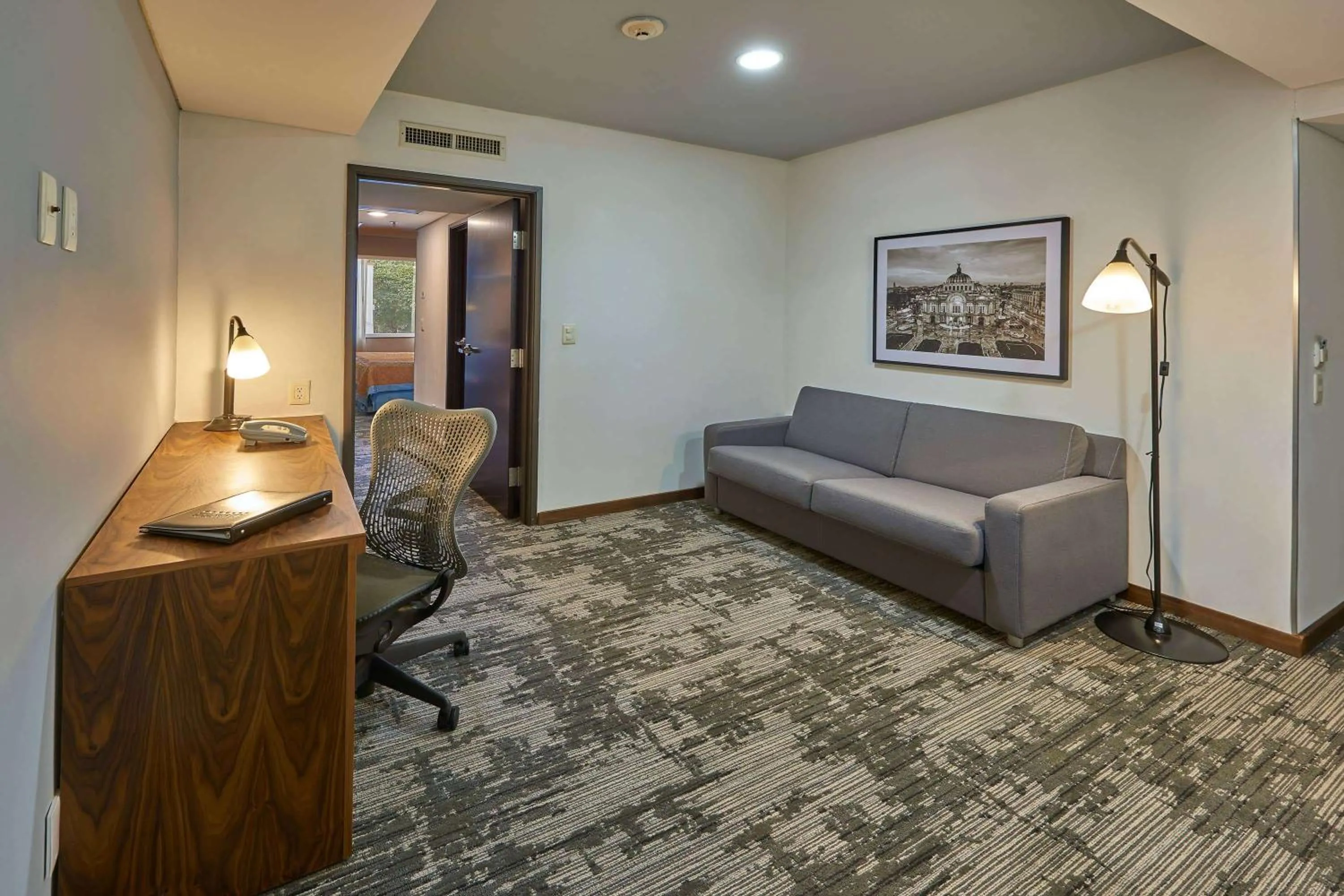 Photo of the whole room in Wyndham Garden Mexico City - Polanco