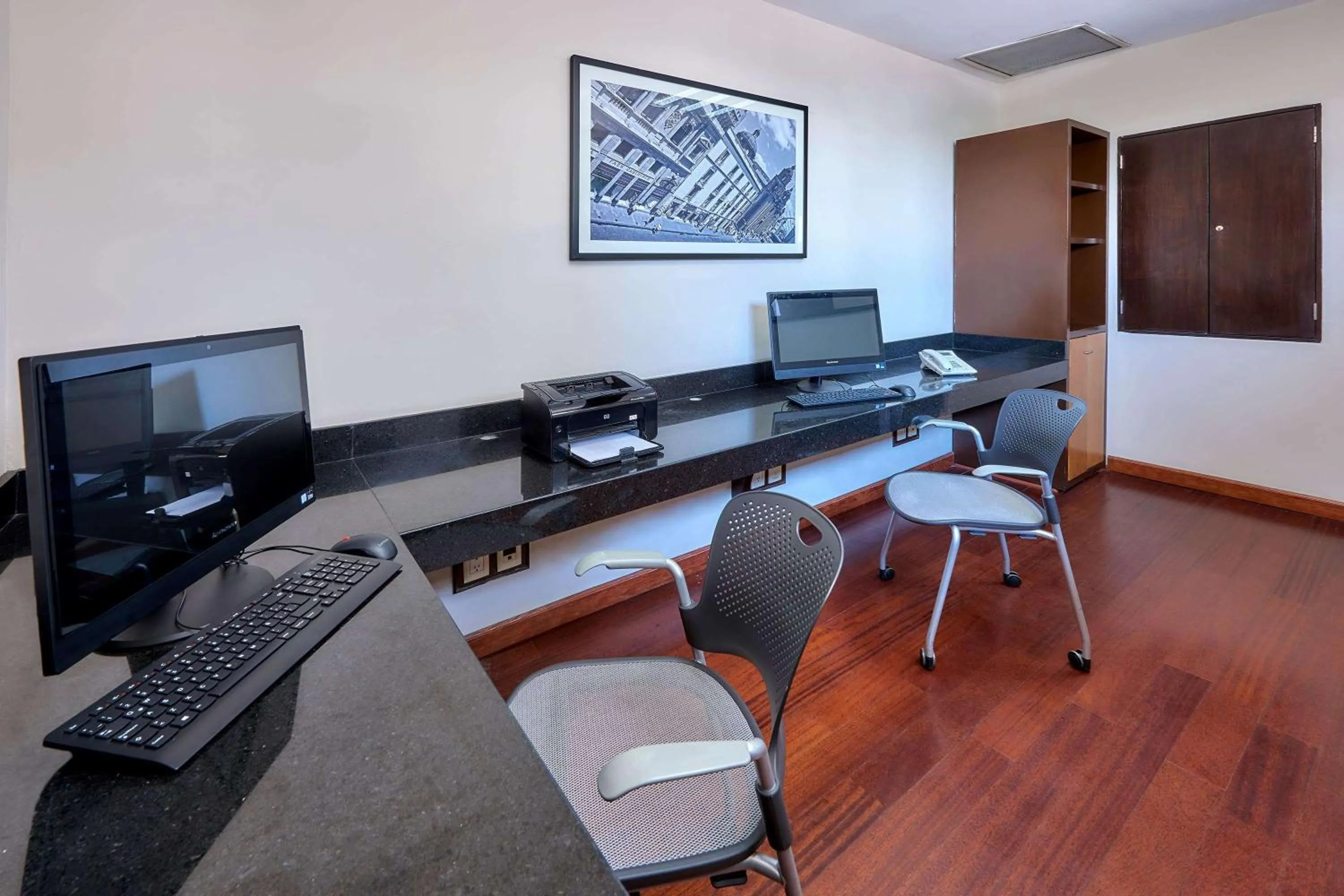 Business facilities in Wyndham Garden Mexico City - Polanco