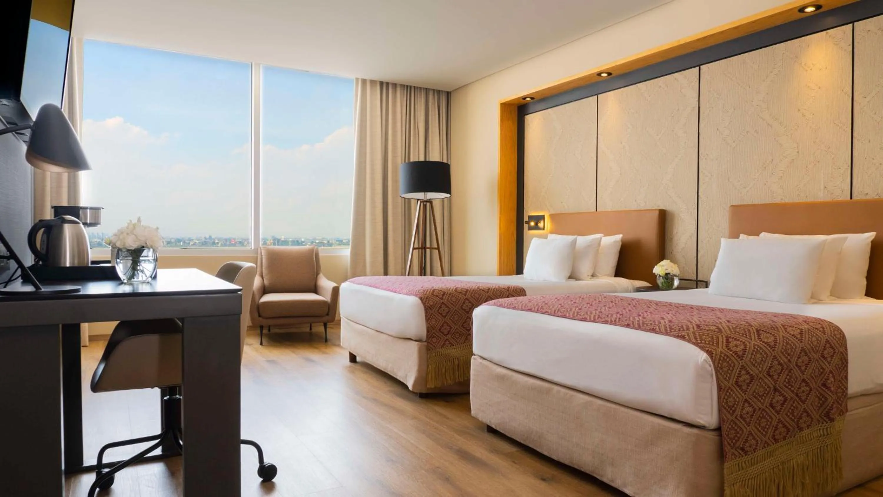 Bedroom, Bed in NH Collection Mexico City Airport T2