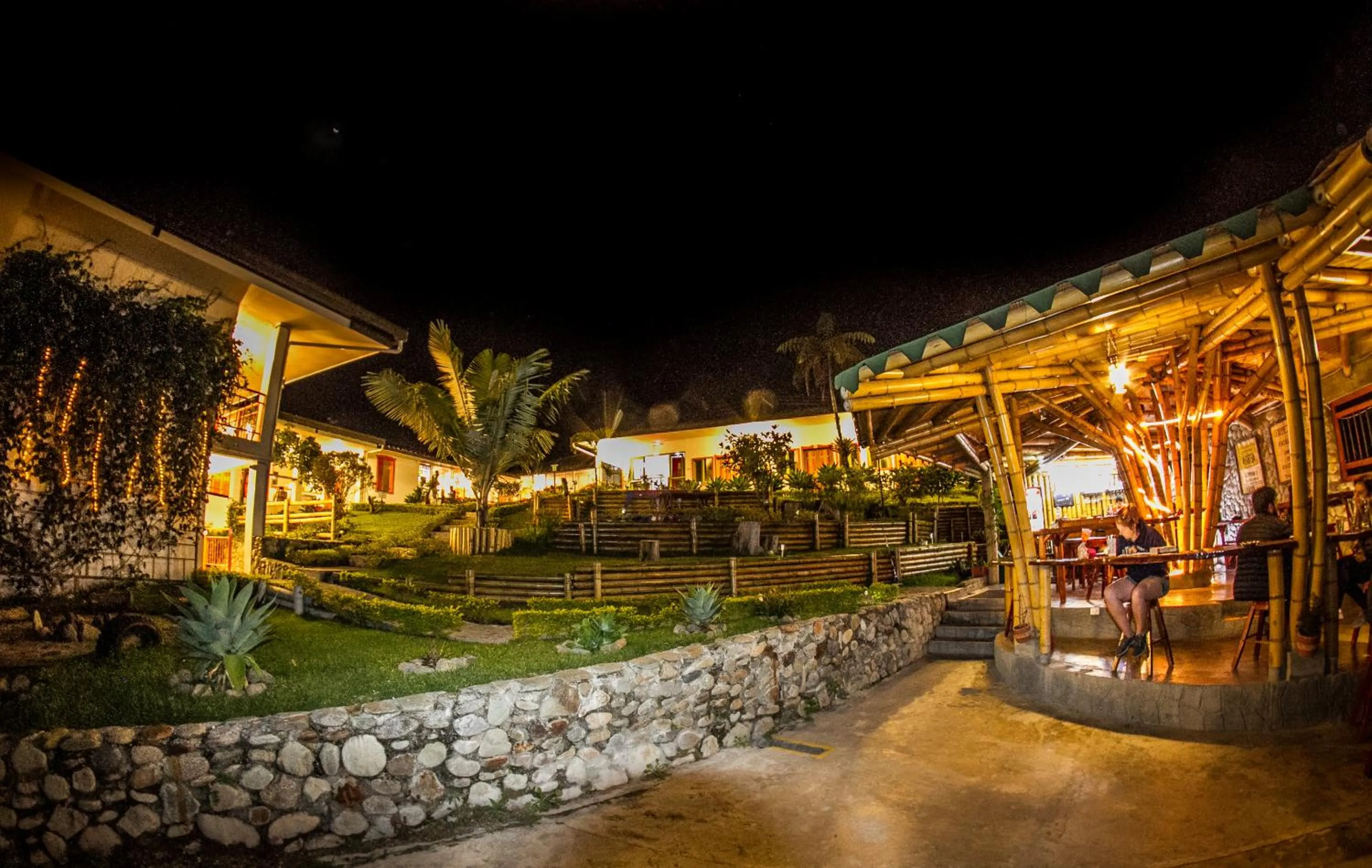 Restaurant/places to eat in Viajero Salento Hostel