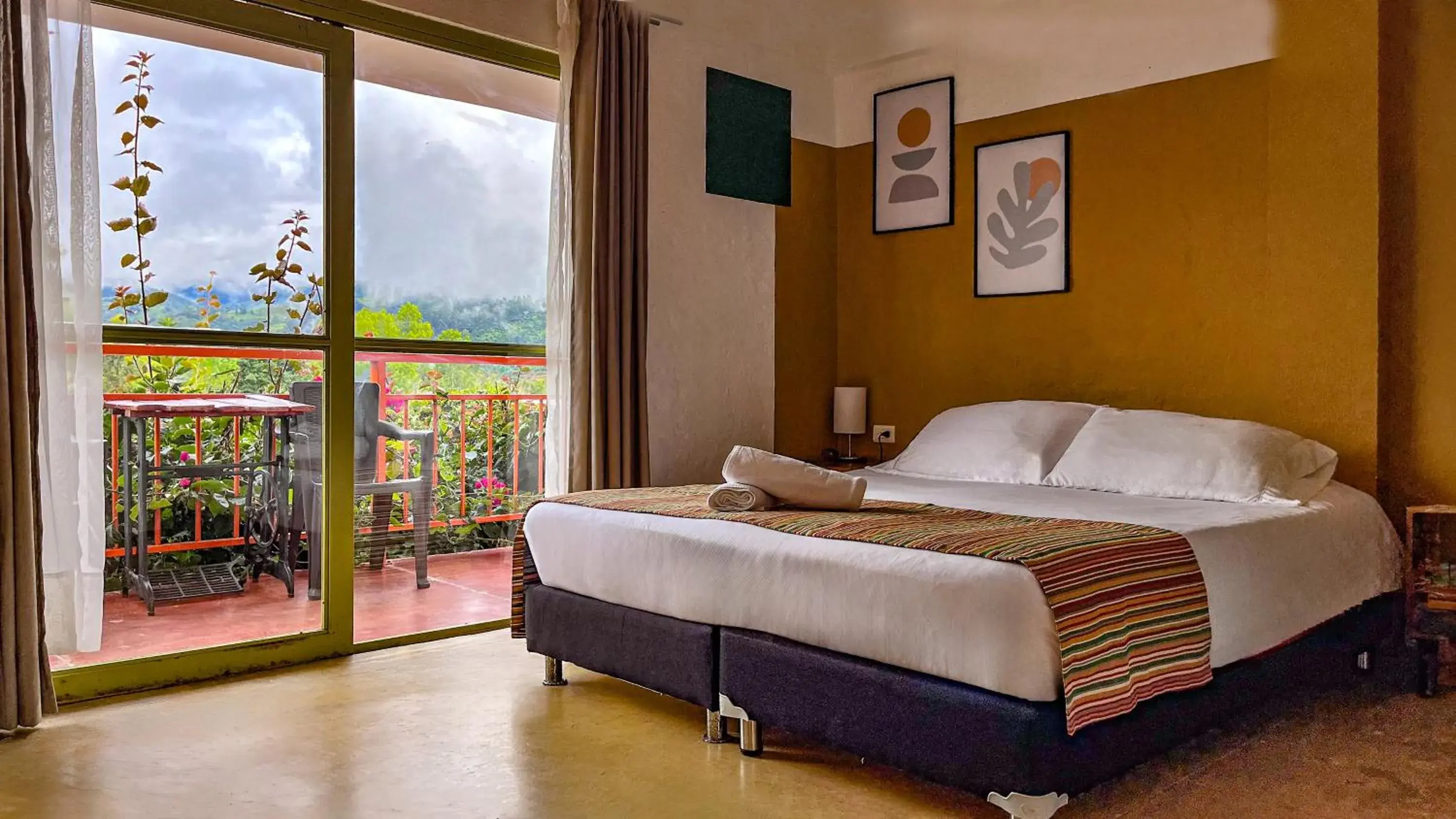Premium Double Room with Mountain Views in Viajero Salento Hostel Premium Double Room with Mountain Views in Viajero Salento Hostel