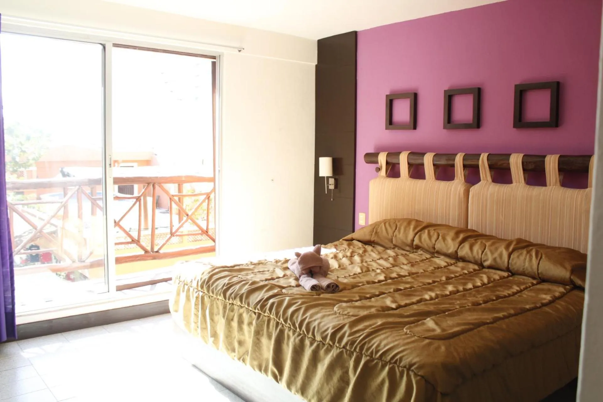 Bed in Hotel Vista del Mar with Beach Club access included