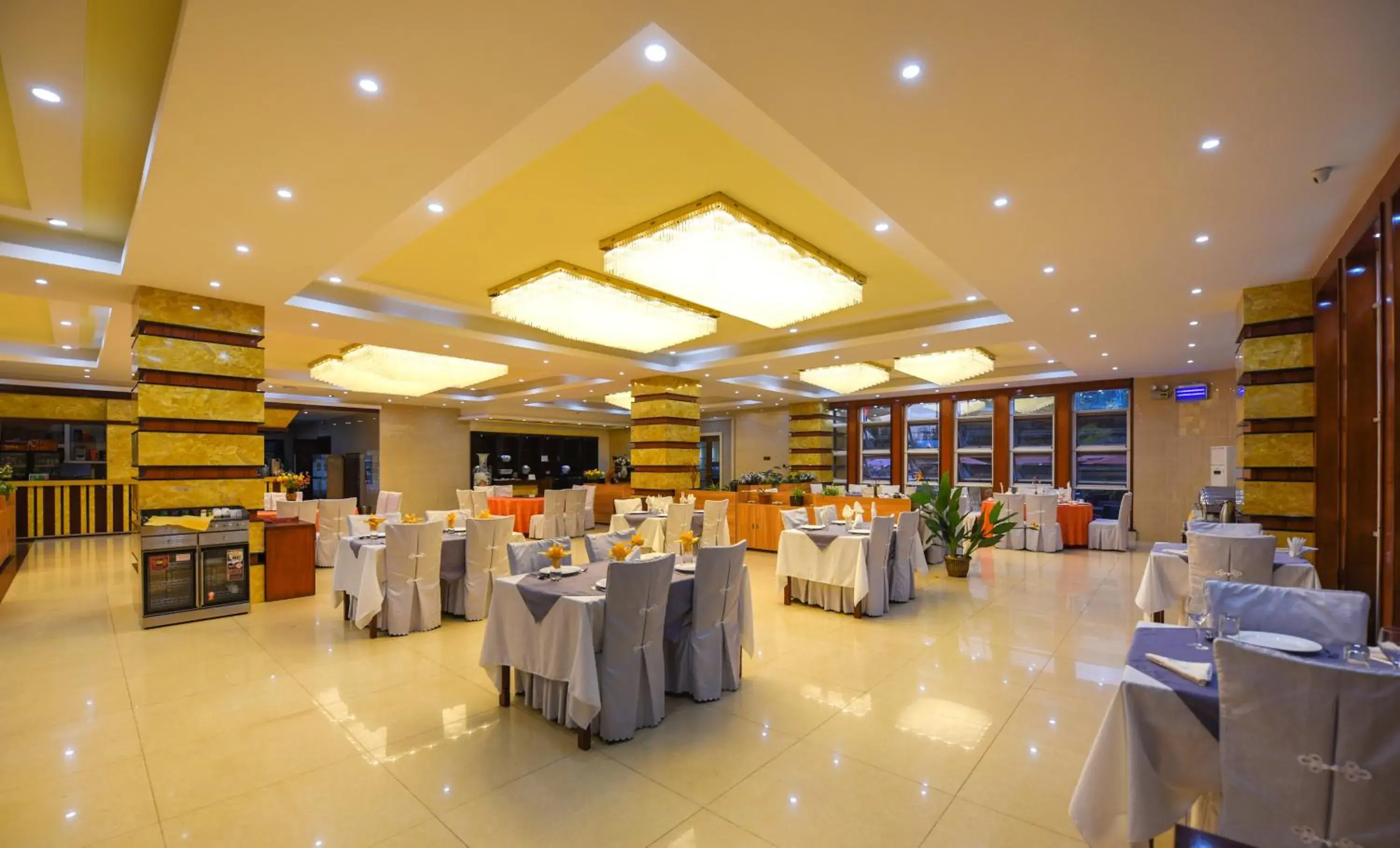 Restaurant/places to eat in Kololo Courts Hotel and Restaurant Kampala Restaurant/places to eat in Kololo Courts Hotel and Restaurant Kampala