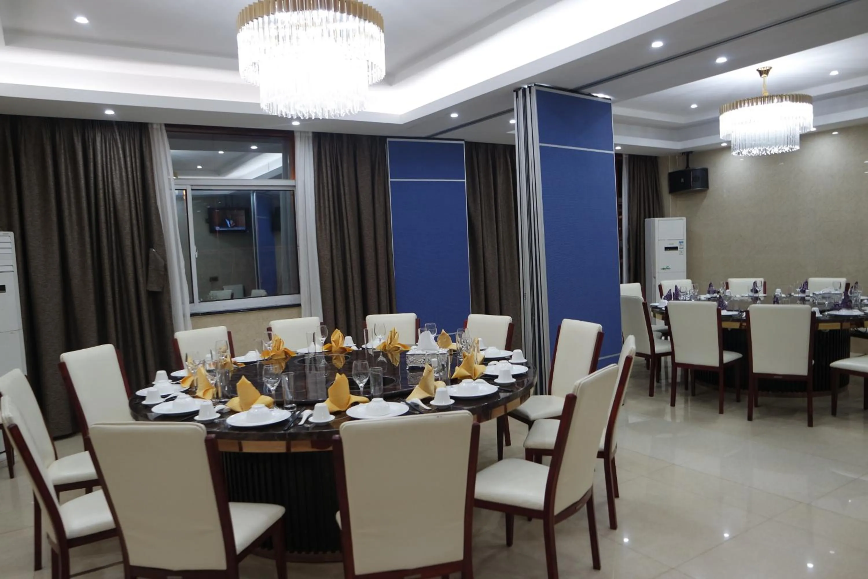 Restaurant/places to eat in Kololo Courts Hotel and Restaurant Kampala