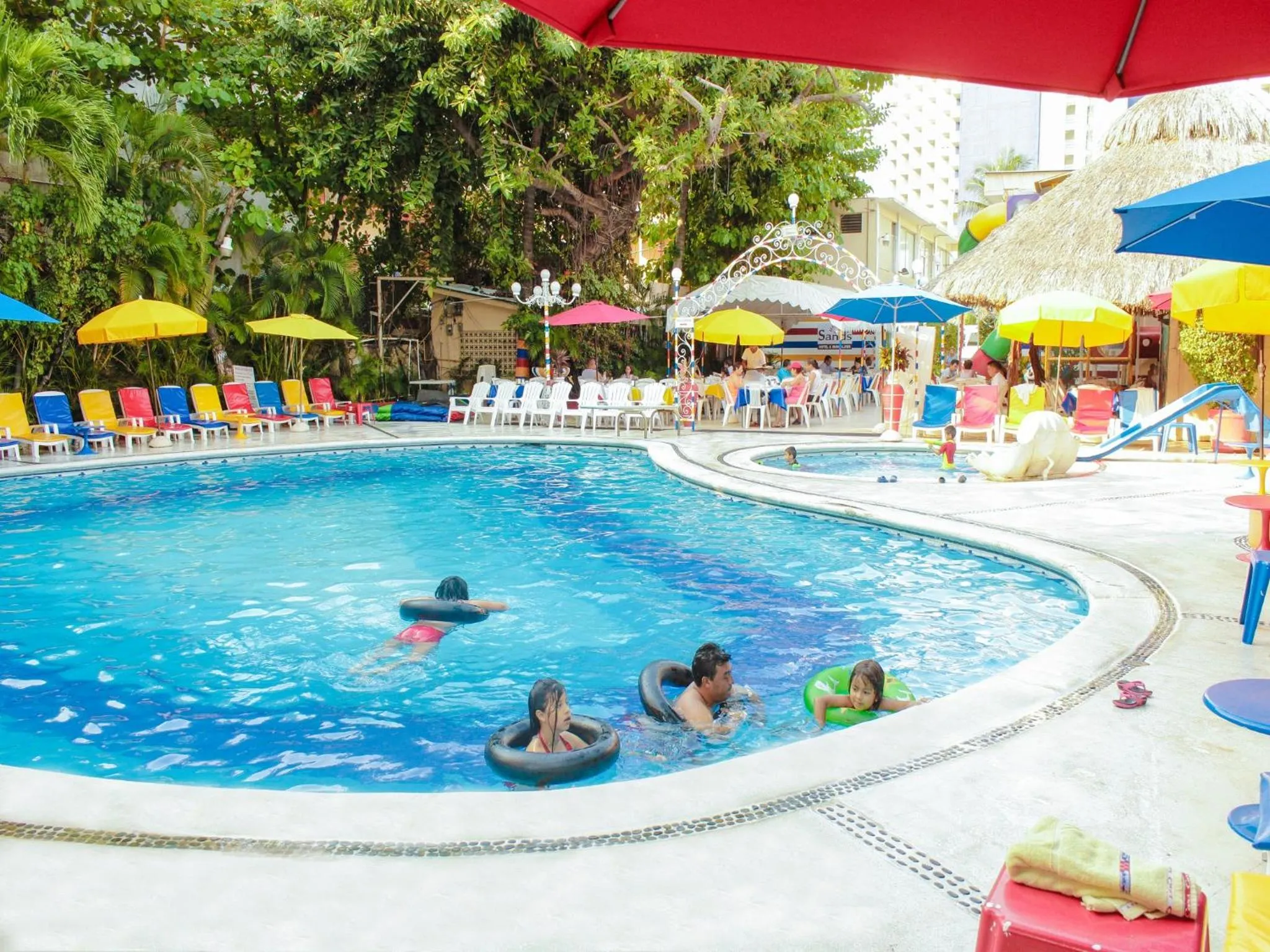 Swimming pool in Sands Acapulco Hotel & Bungalows