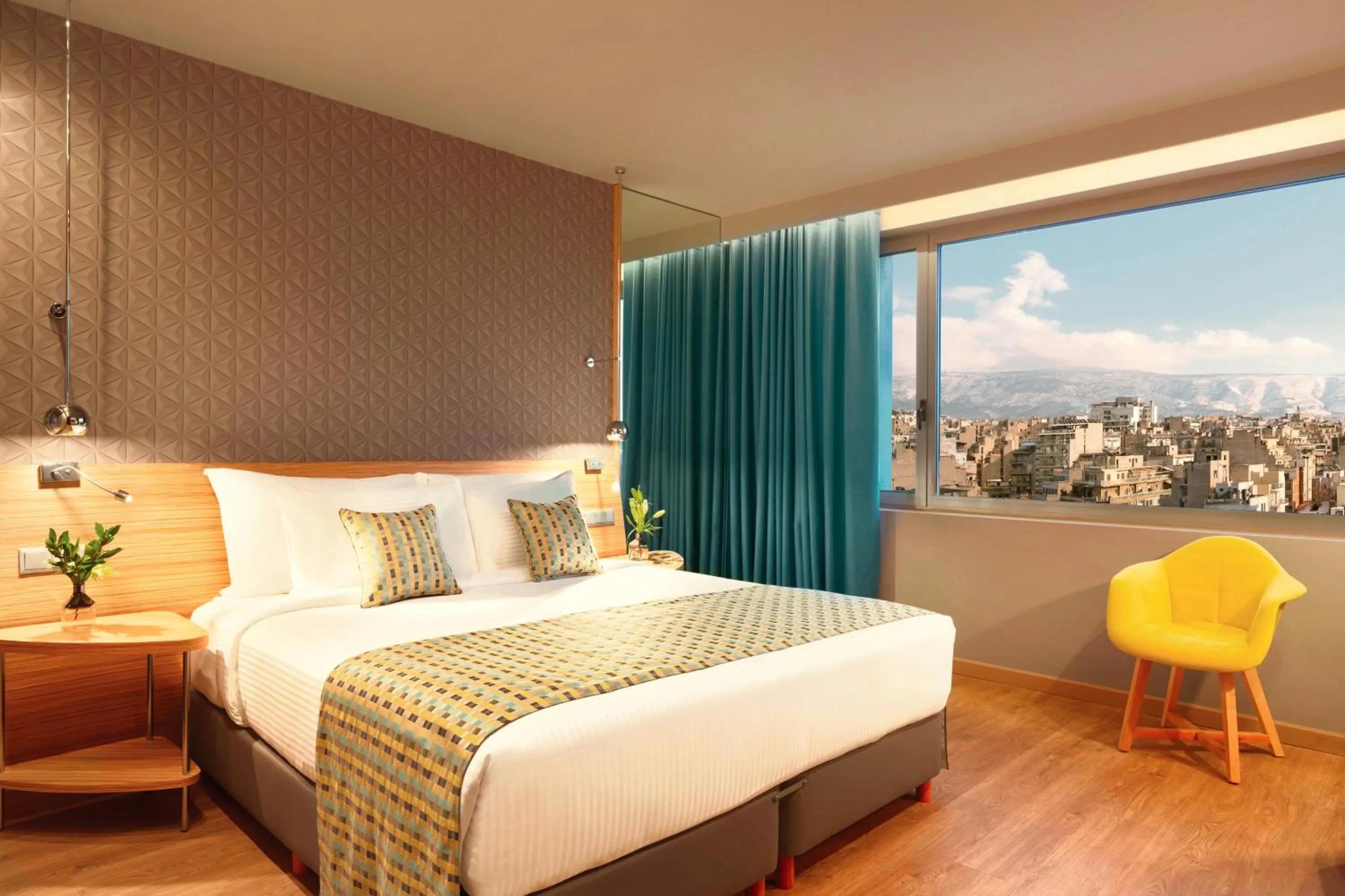 Bed in Zeus Wyndham Grand Athens