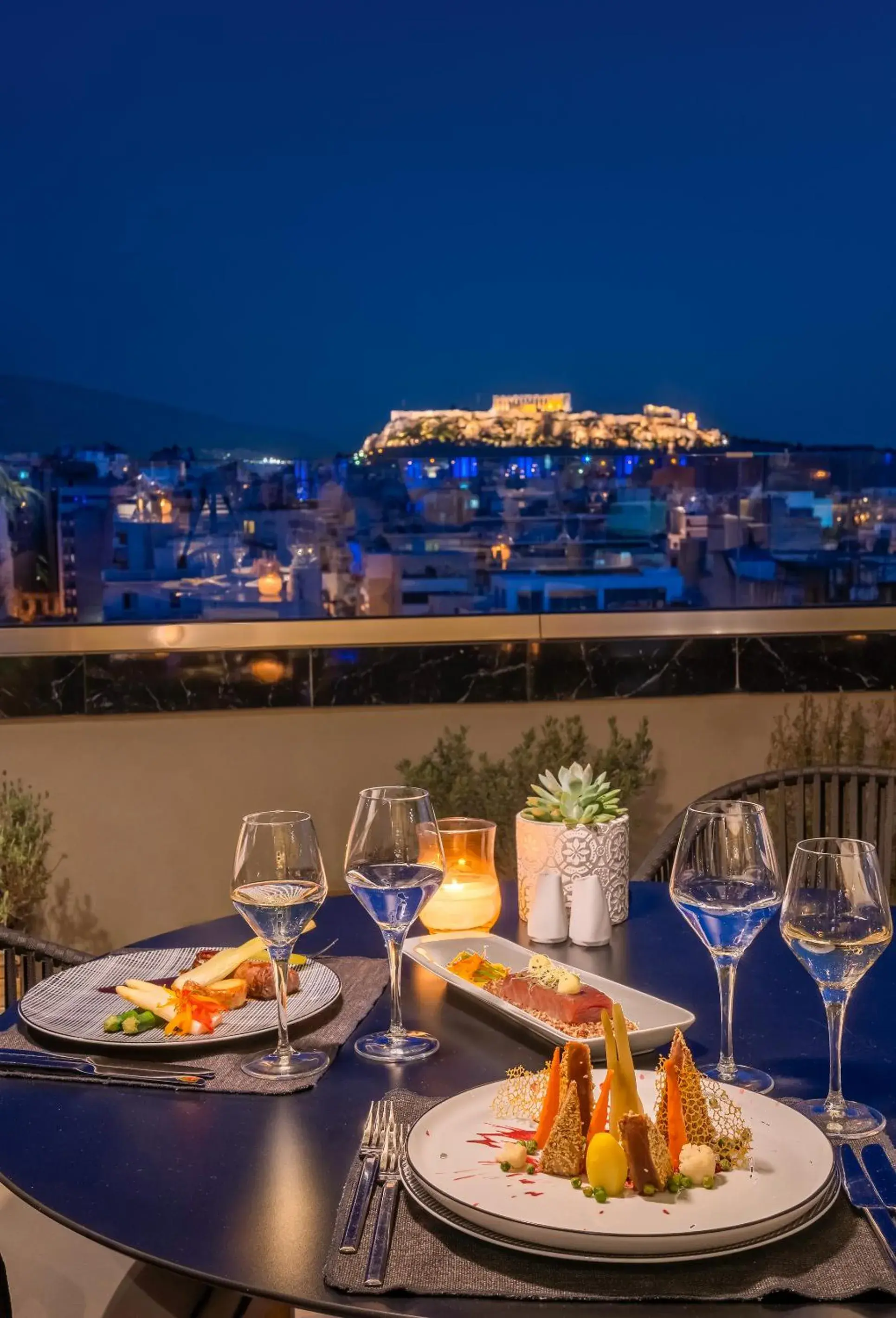 Restaurant/places to eat in Zeus Wyndham Grand Athens Restaurant/places to eat in Zeus Wyndham Grand Athens