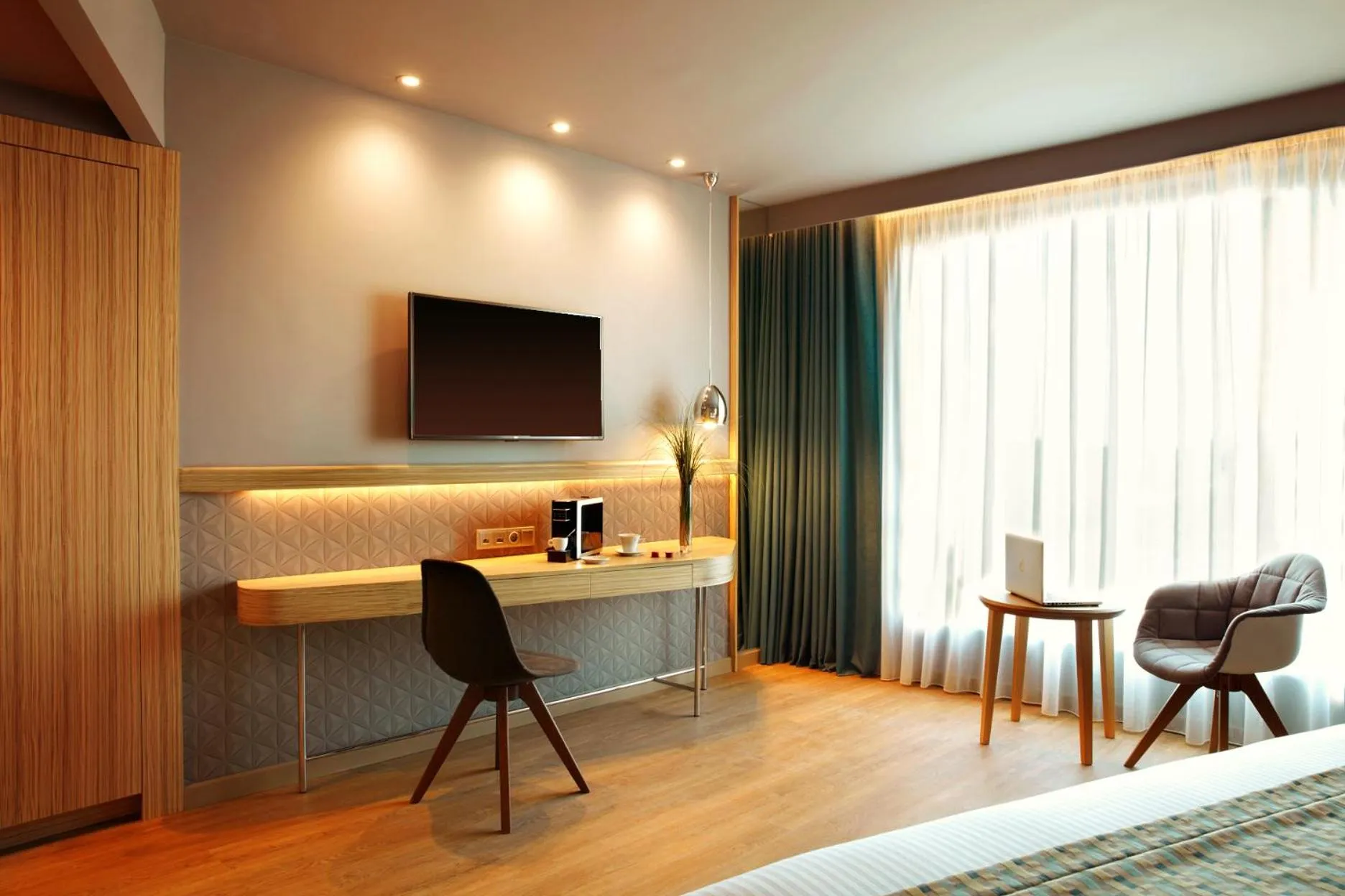 Zeus Wyndham Grand Athens