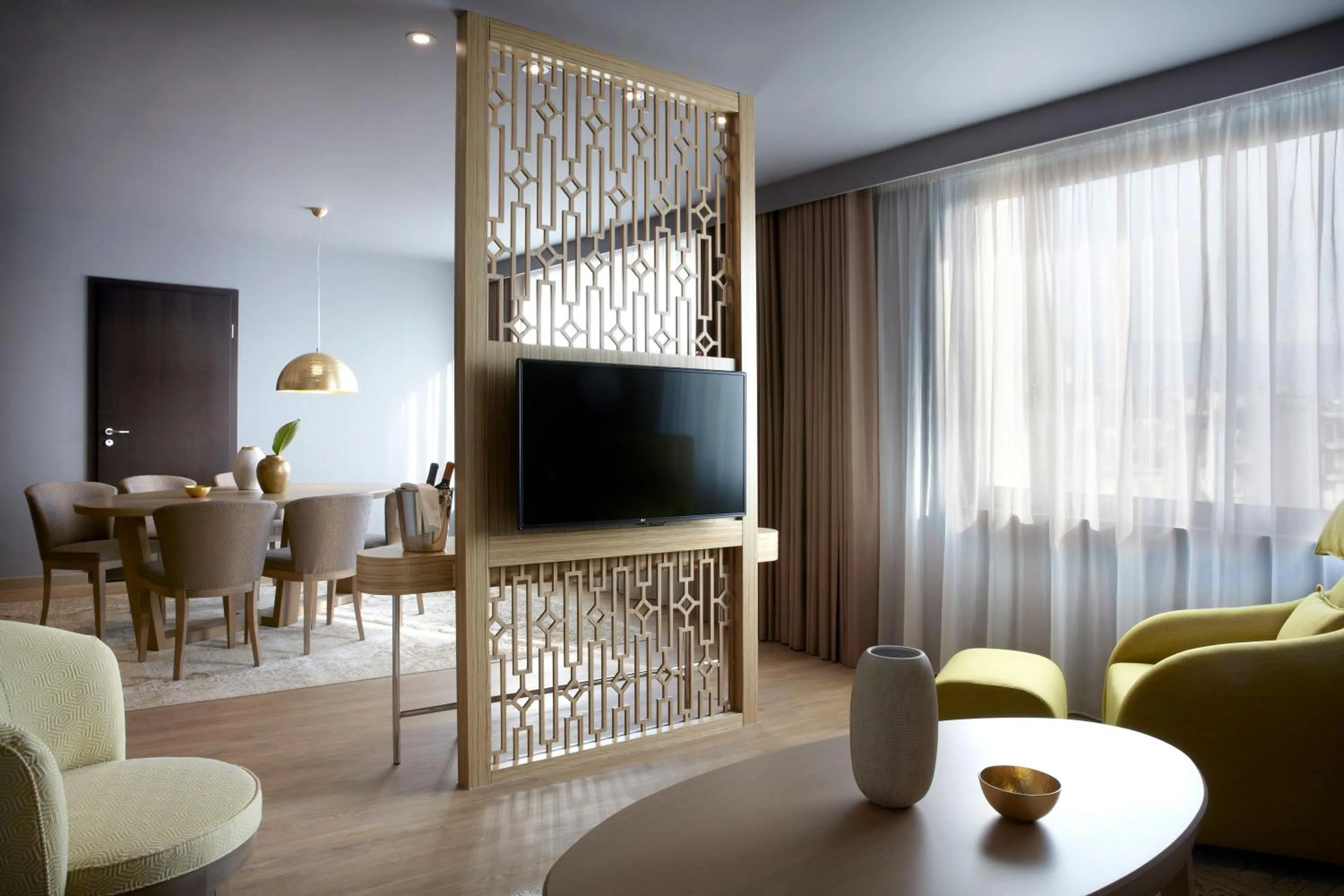 Seating area in Zeus Wyndham Grand Athens