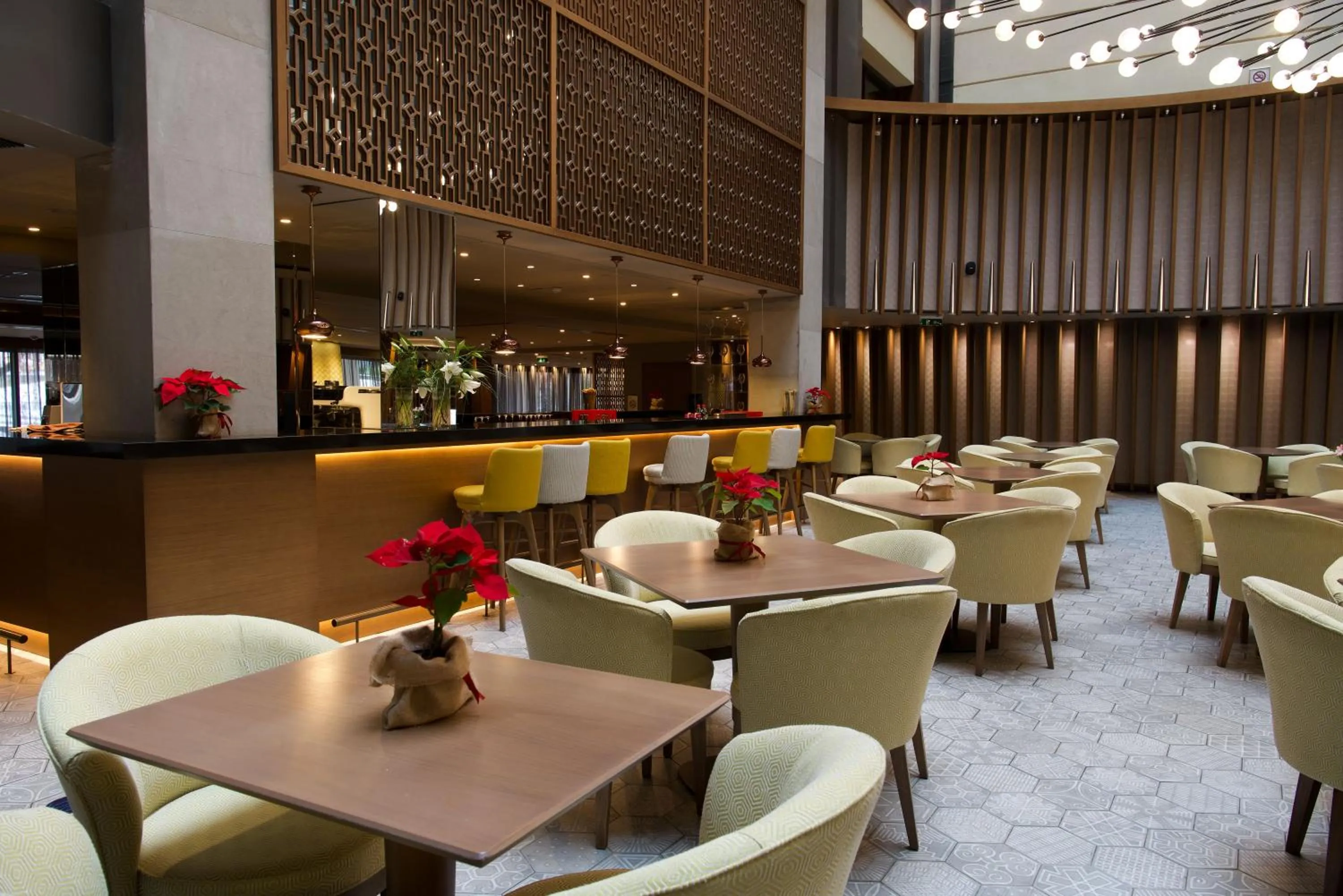 Restaurant/places to eat in Zeus Wyndham Grand Athens