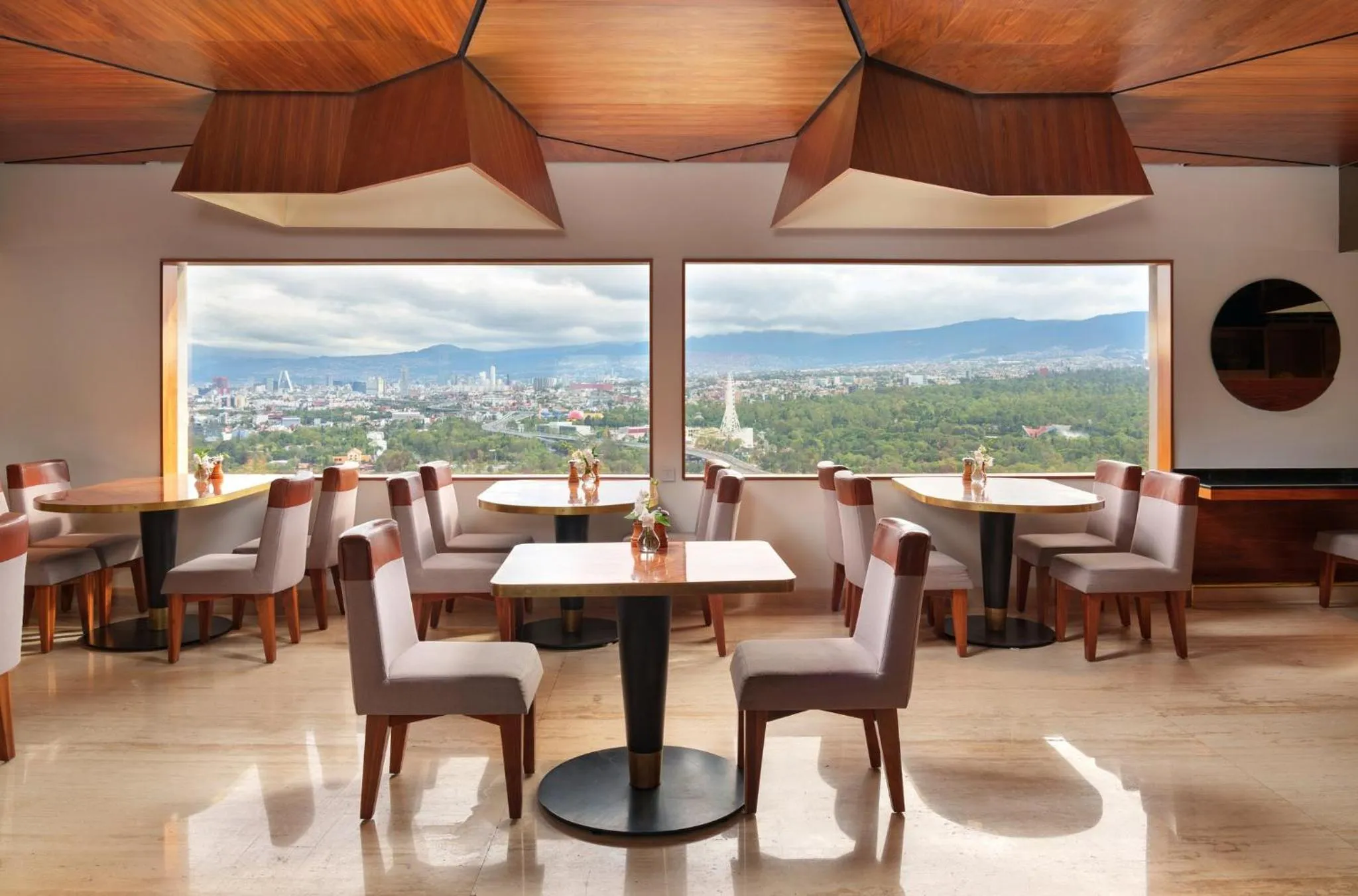 Photo of the whole room in Presidente InterContinental Mexico City by IHG