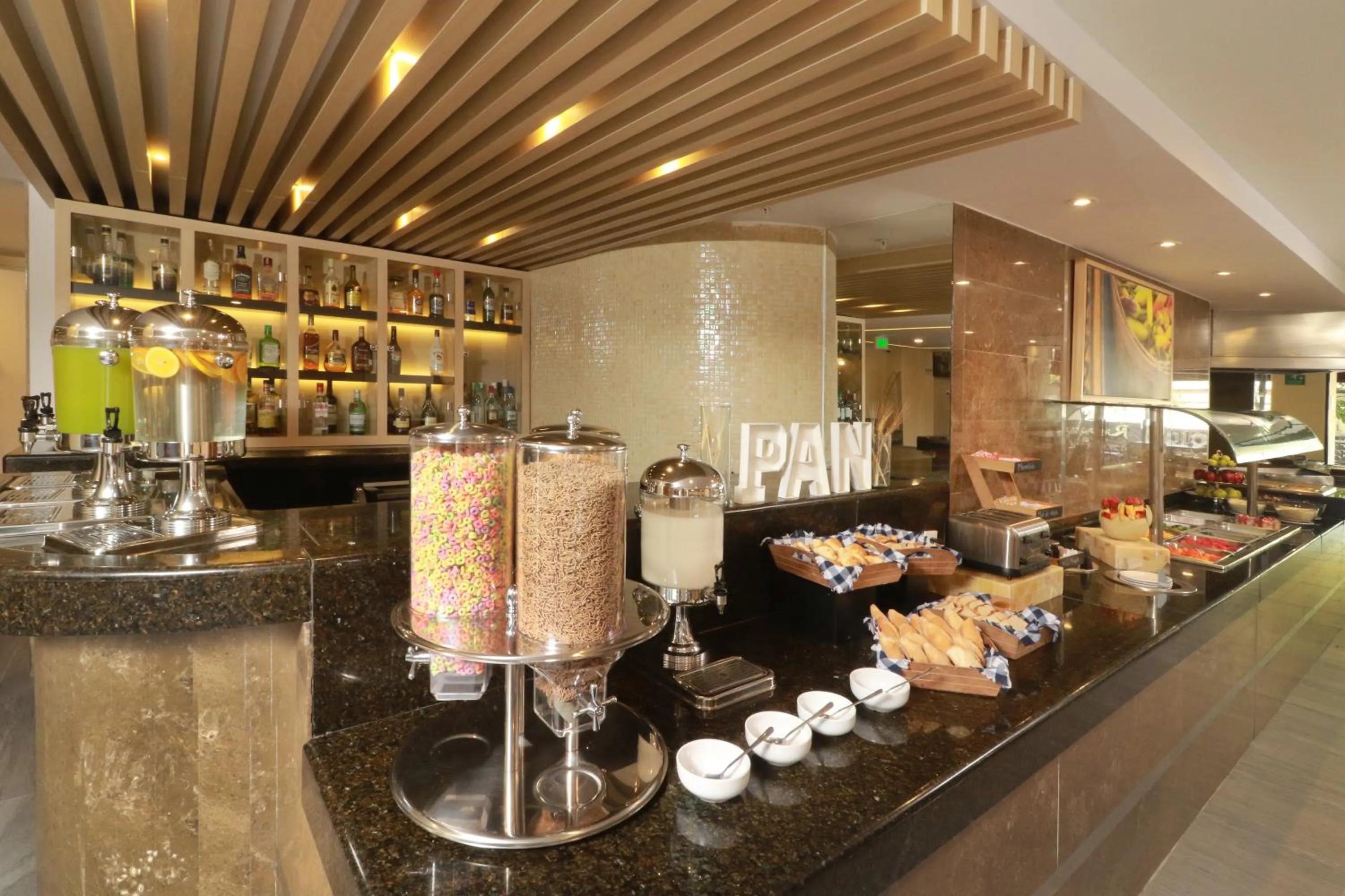 Breakfast in Holiday Inn Hotel & Suites Centro Historico by IHG