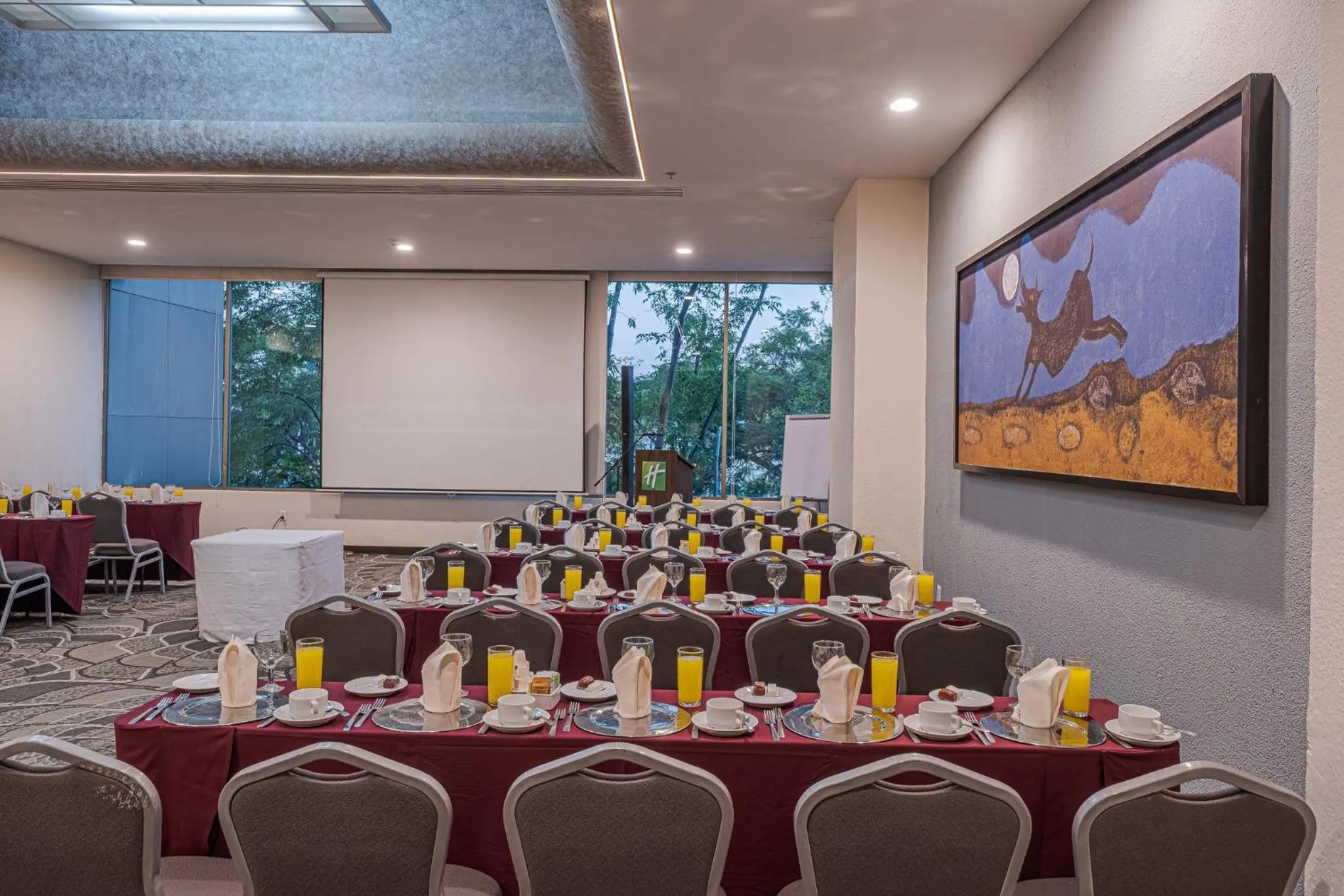 Meeting/conference room in Holiday Inn Guadalajara Select by IHG