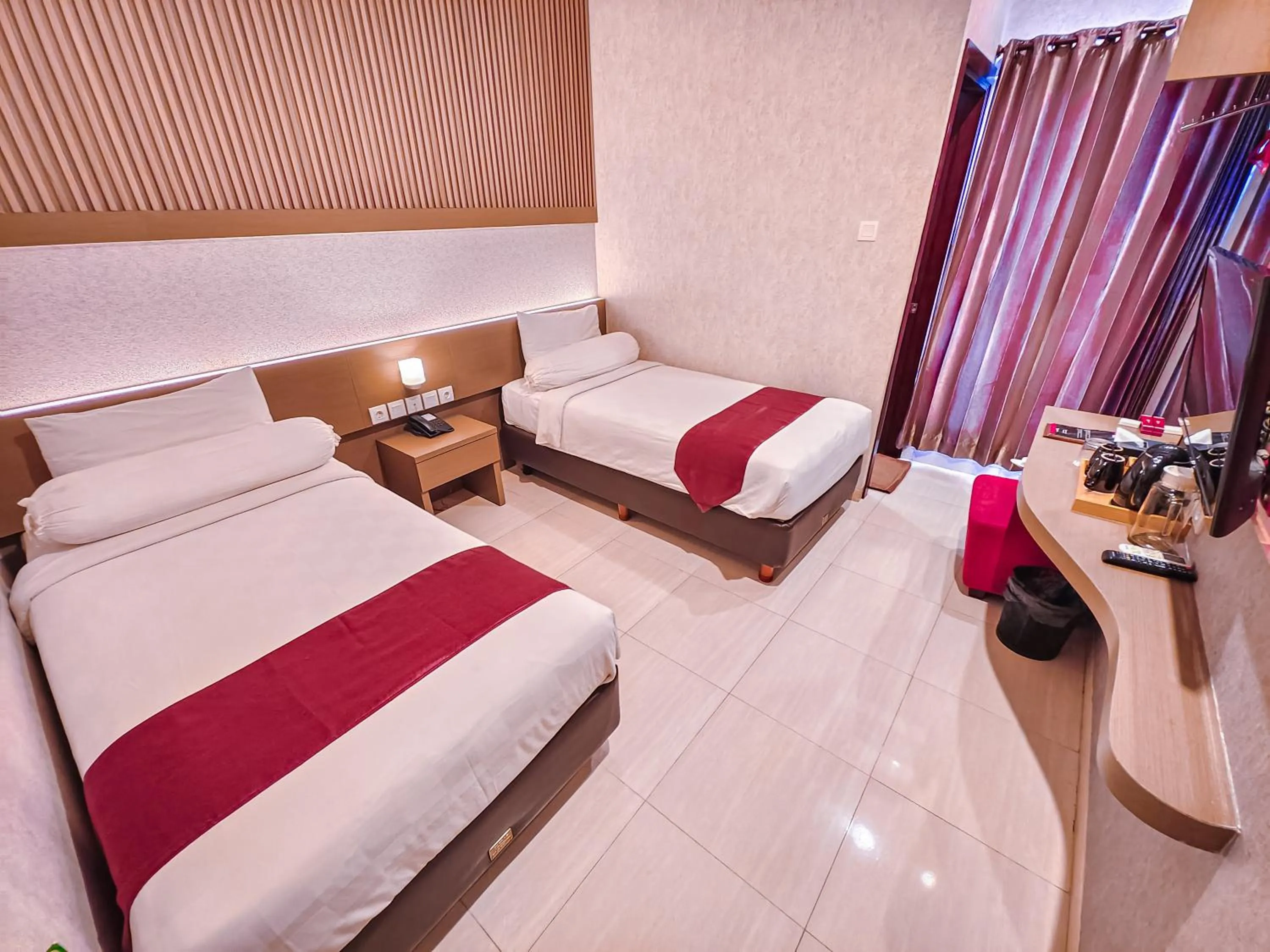 Bed in Viva Hotel Kediri, Azana Hotels Collection