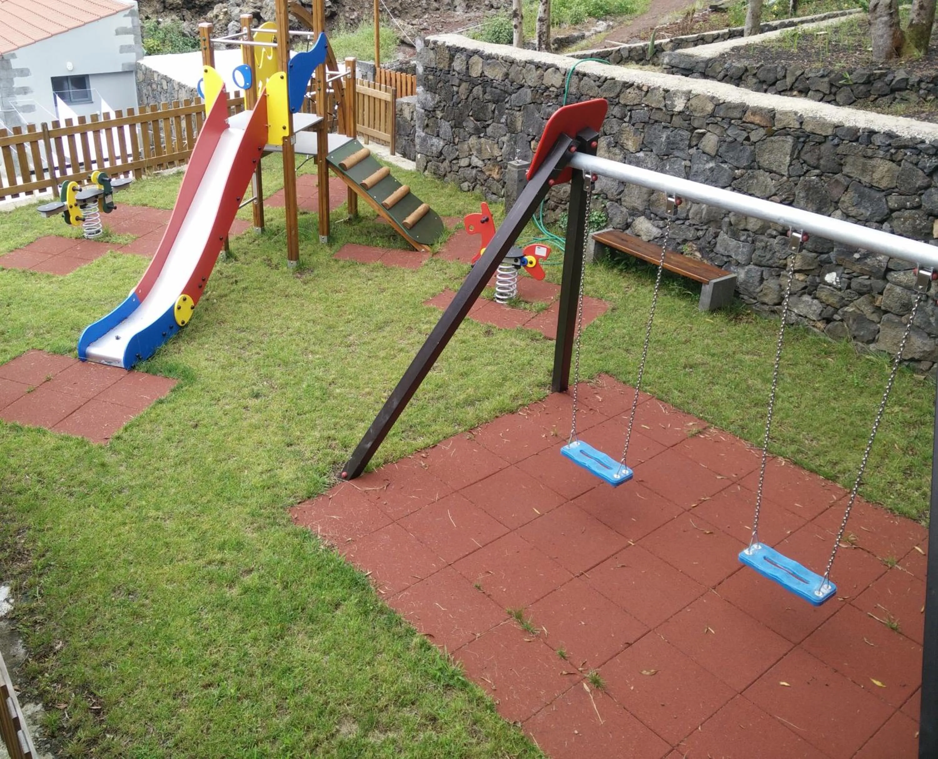 Property building in Aldeia das Adegas