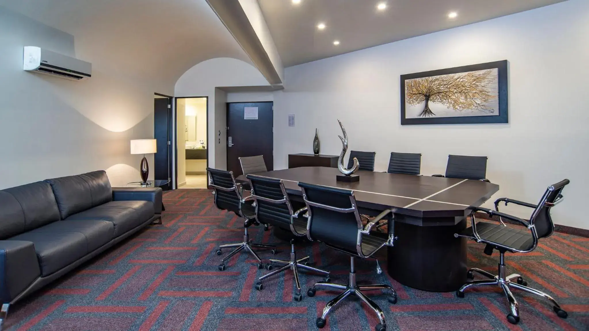 One-Bedroom King Suite in Holiday Inn Mexico Dali Airport by IHG One-Bedroom King Suite in Holiday Inn Mexico Dali Airport by IHG