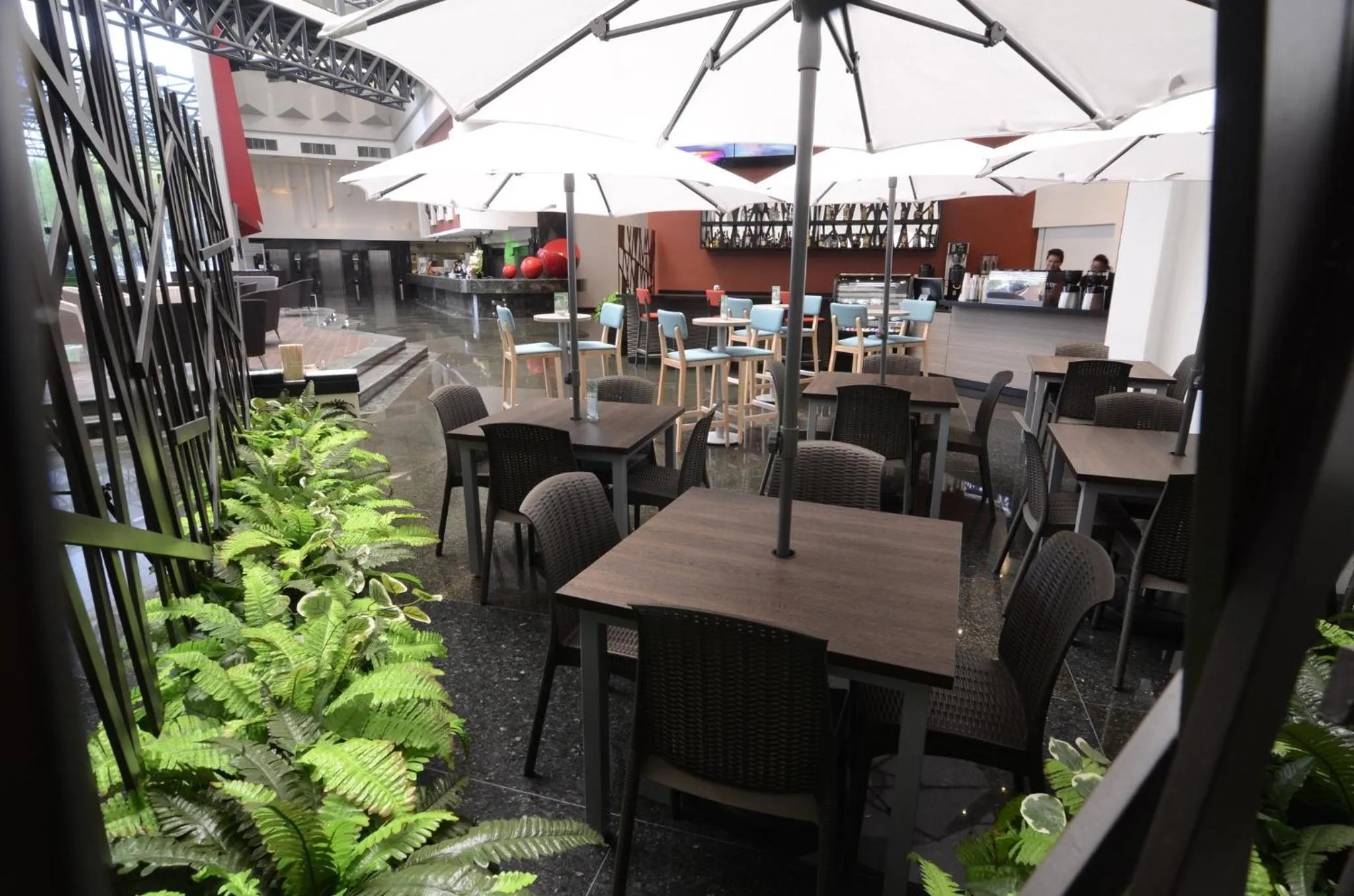 Lounge or bar in Holiday Inn Mexico Dali Airport by IHG