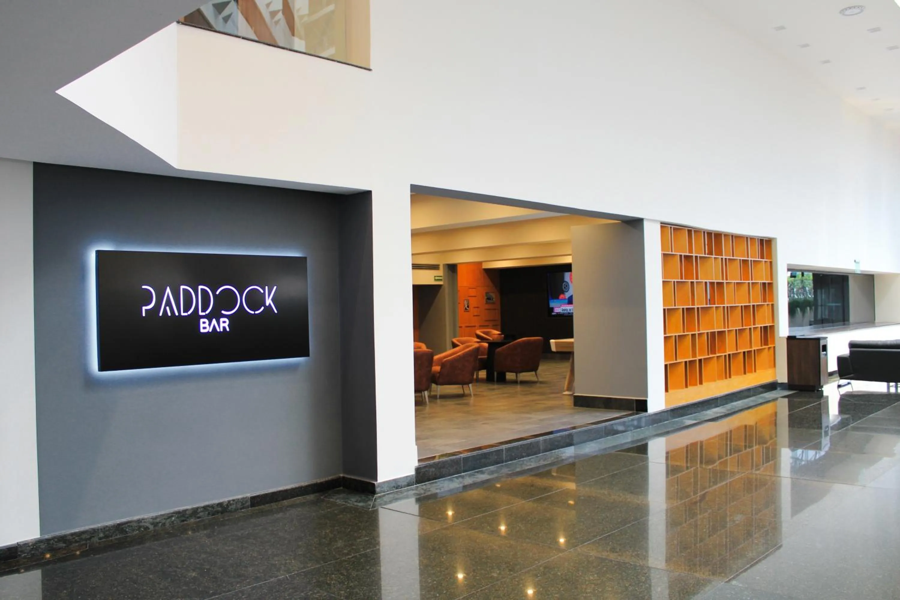 Lounge or bar in Holiday Inn Mexico Dali Airport by IHG