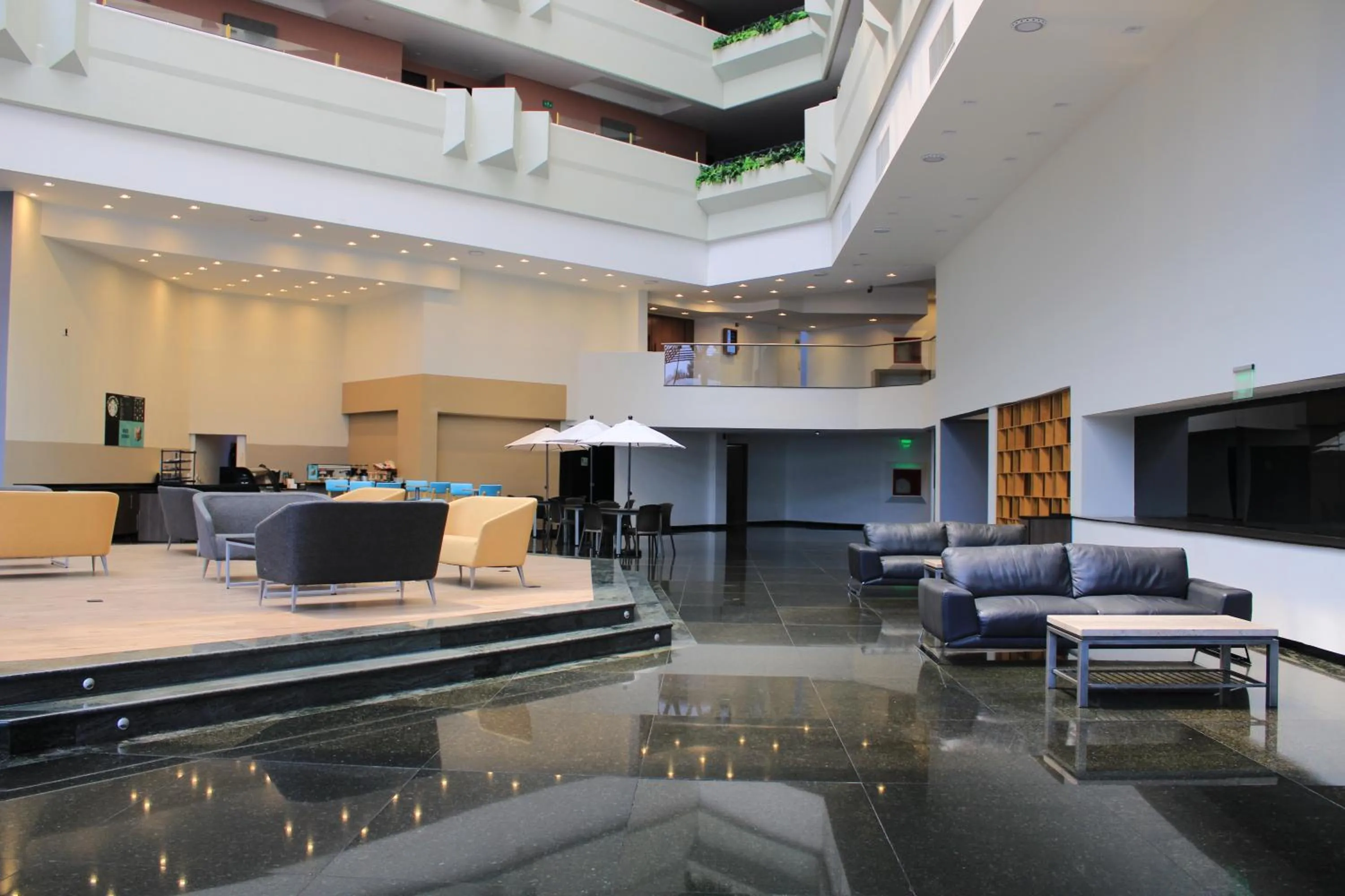 Lobby or reception in Holiday Inn Mexico Dali Airport by IHG