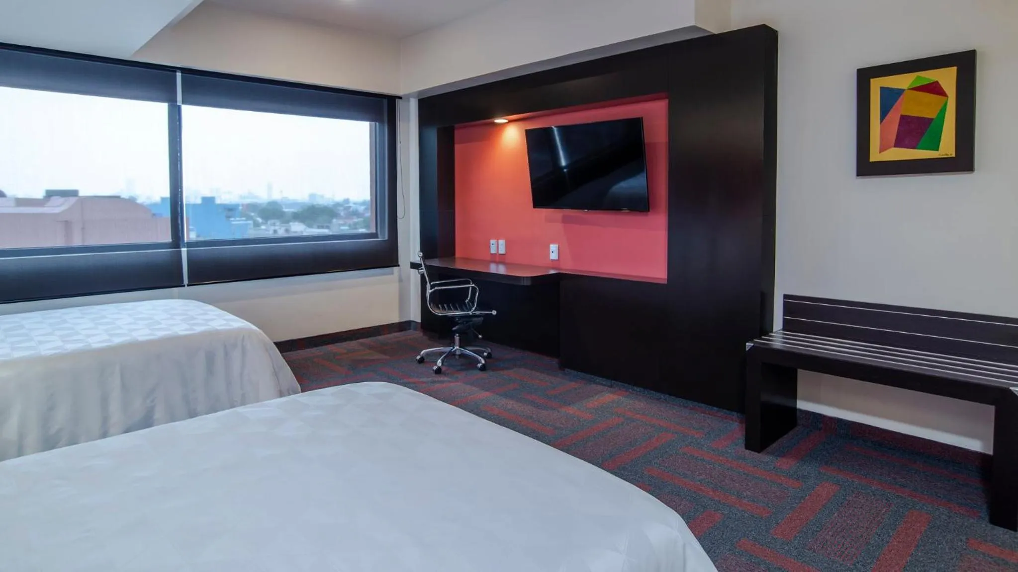 Photo of the whole room, Bed in Holiday Inn Mexico Dali Airport by IHG