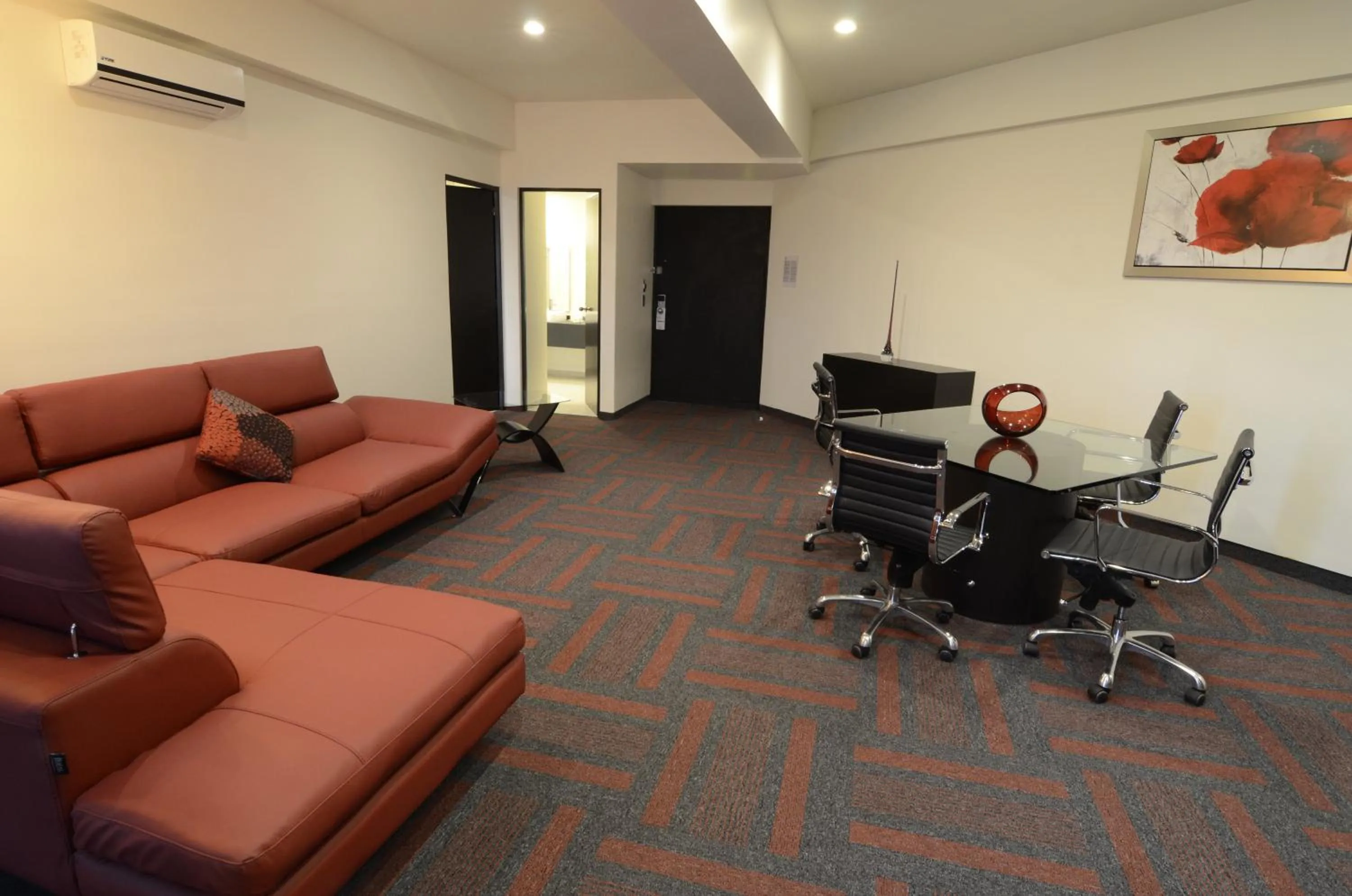 Bedroom in Holiday Inn Mexico Dali Airport by IHG