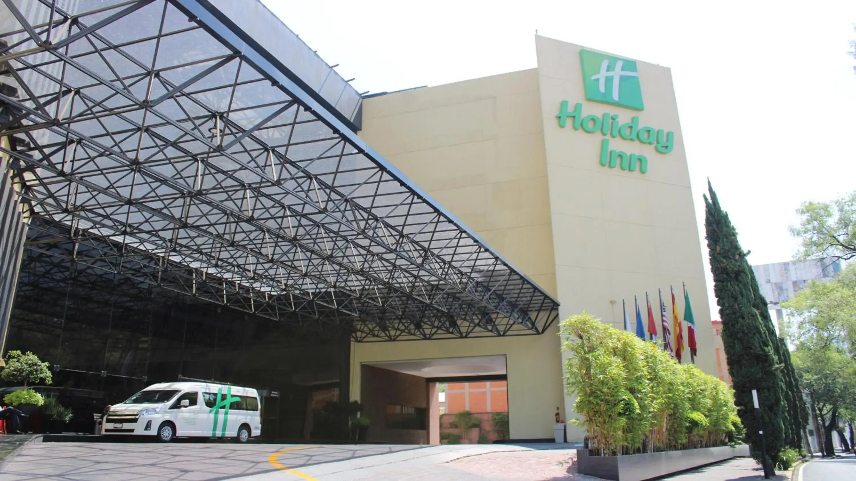 Property building in Holiday Inn Mexico Dali Airport by IHG Property building in Holiday Inn Mexico Dali Airport by IHG