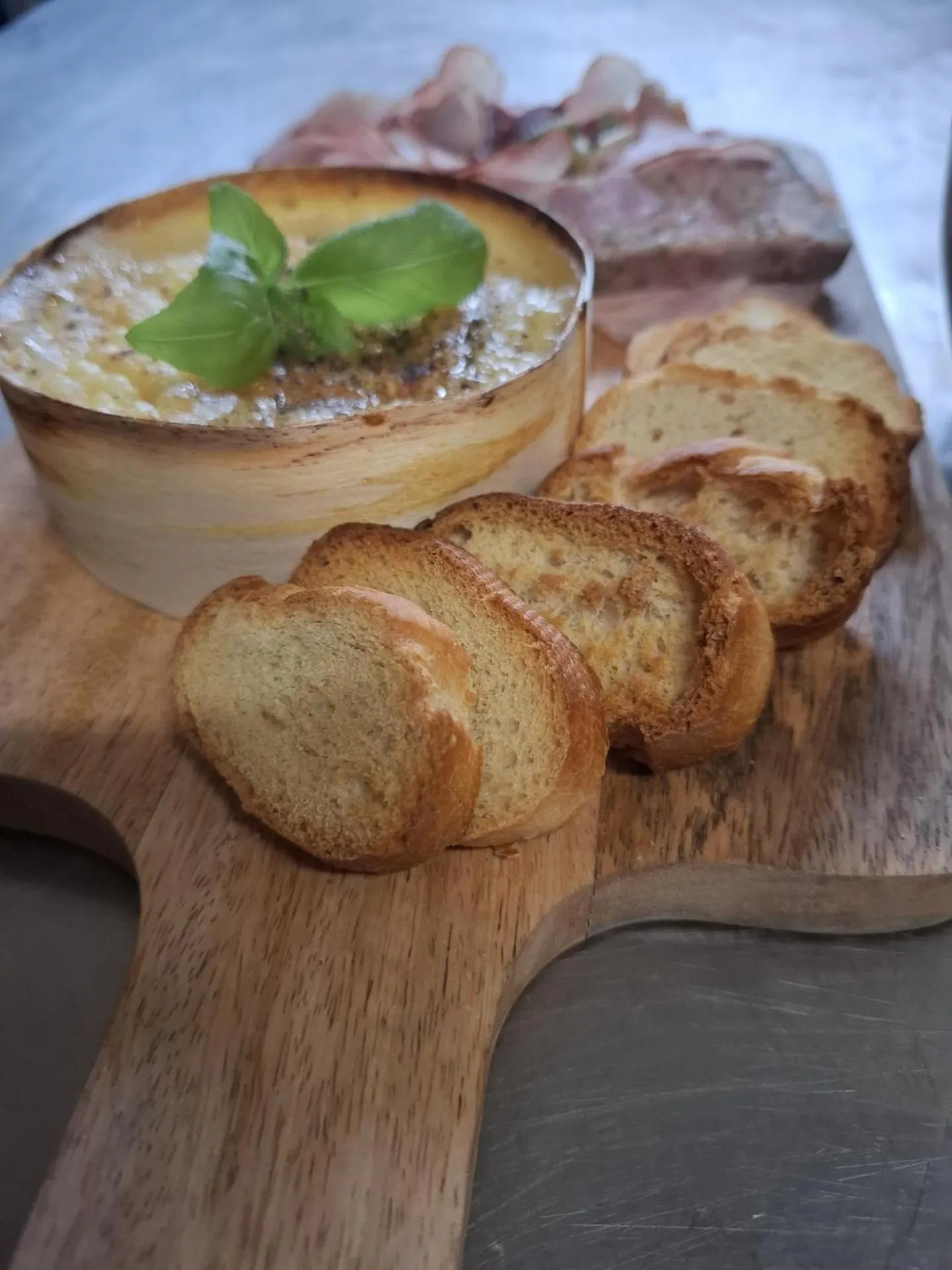 Restaurant/places to eat in Hotel Valérie