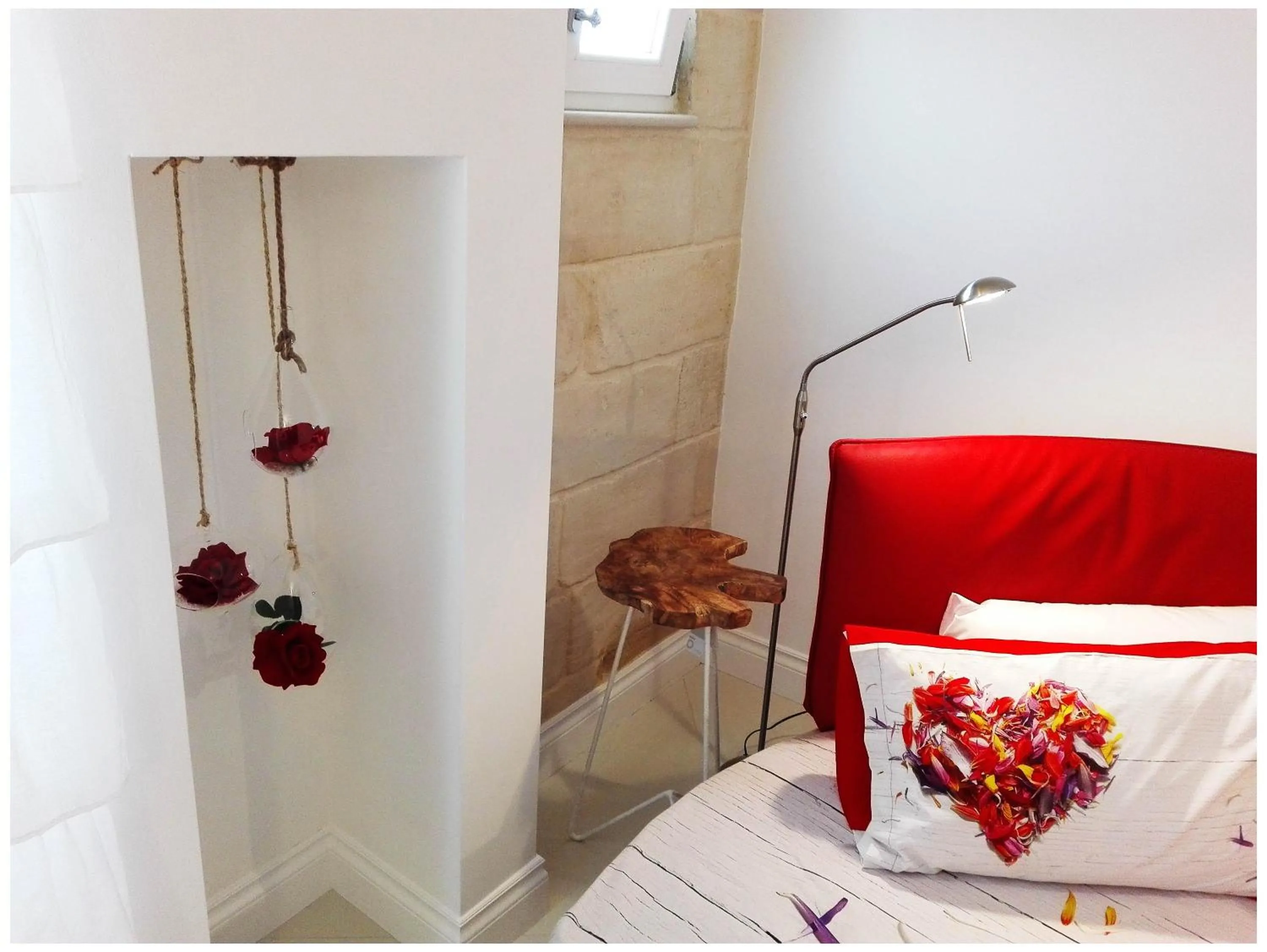 Decorative detail, Bed in Corte del Pascià