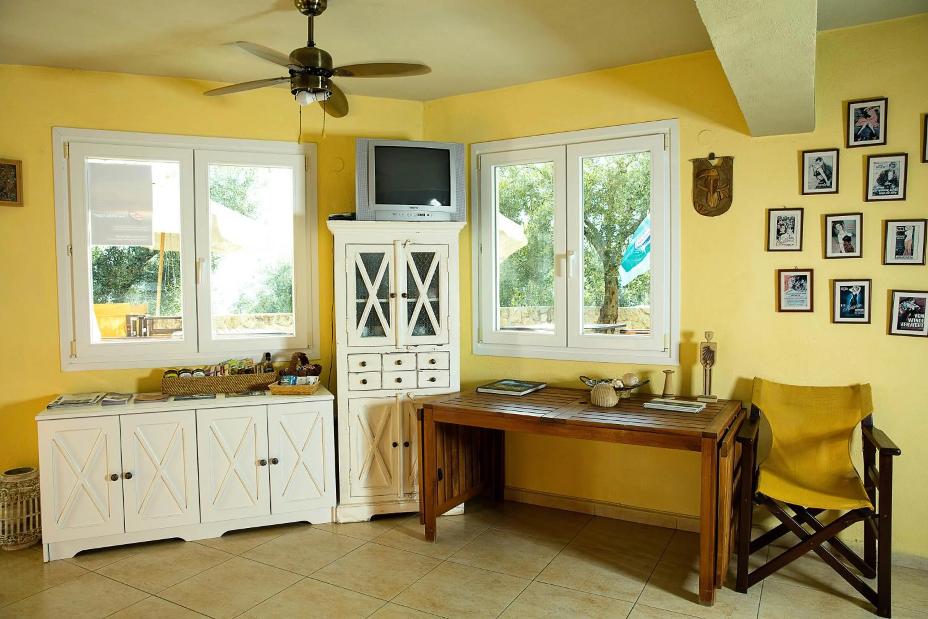 Lobby or reception in Maistrali Beach Studios