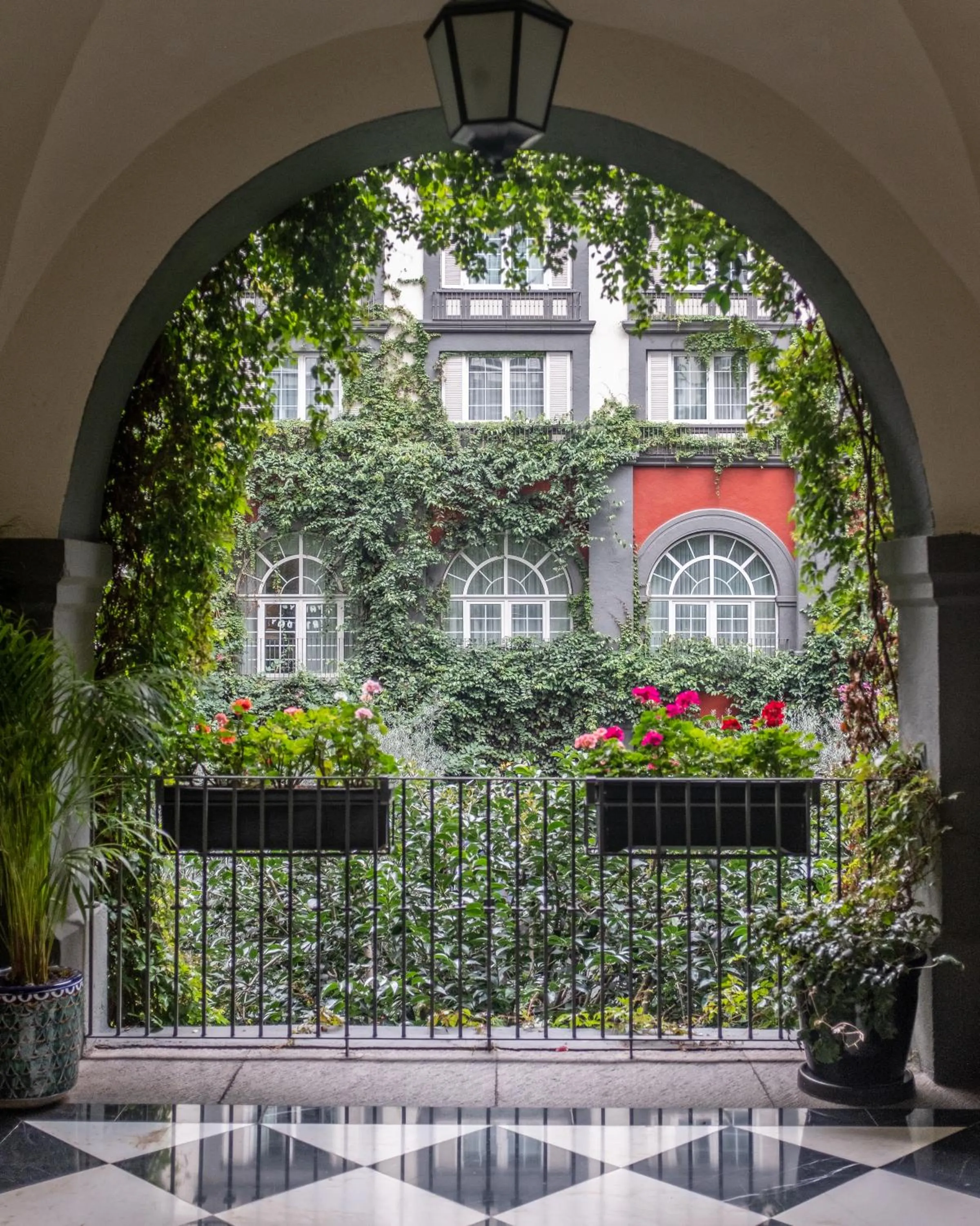 Property building in Four Seasons Hotel Mexico City
