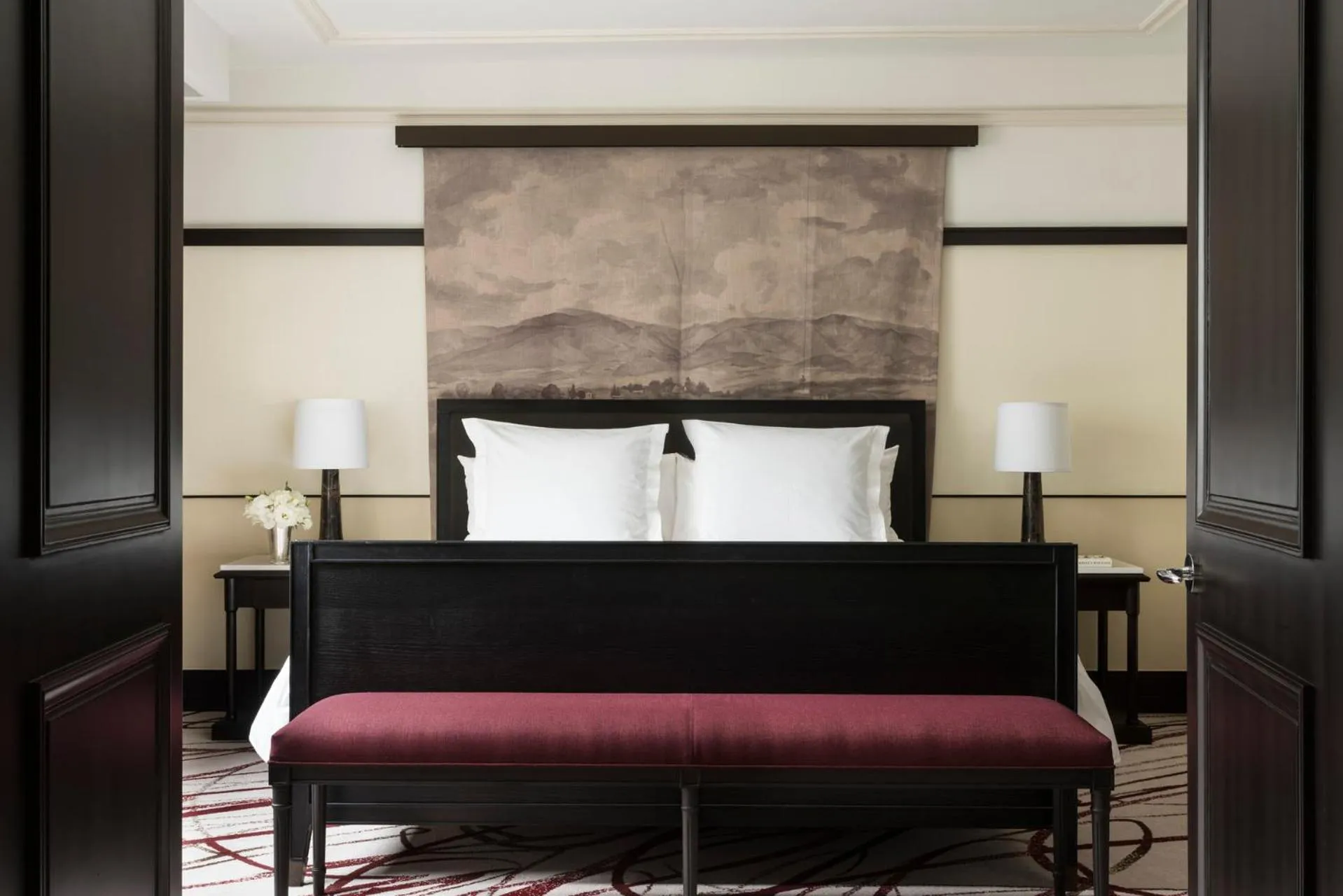 Bedroom, Bed in Four Seasons Hotel Mexico City