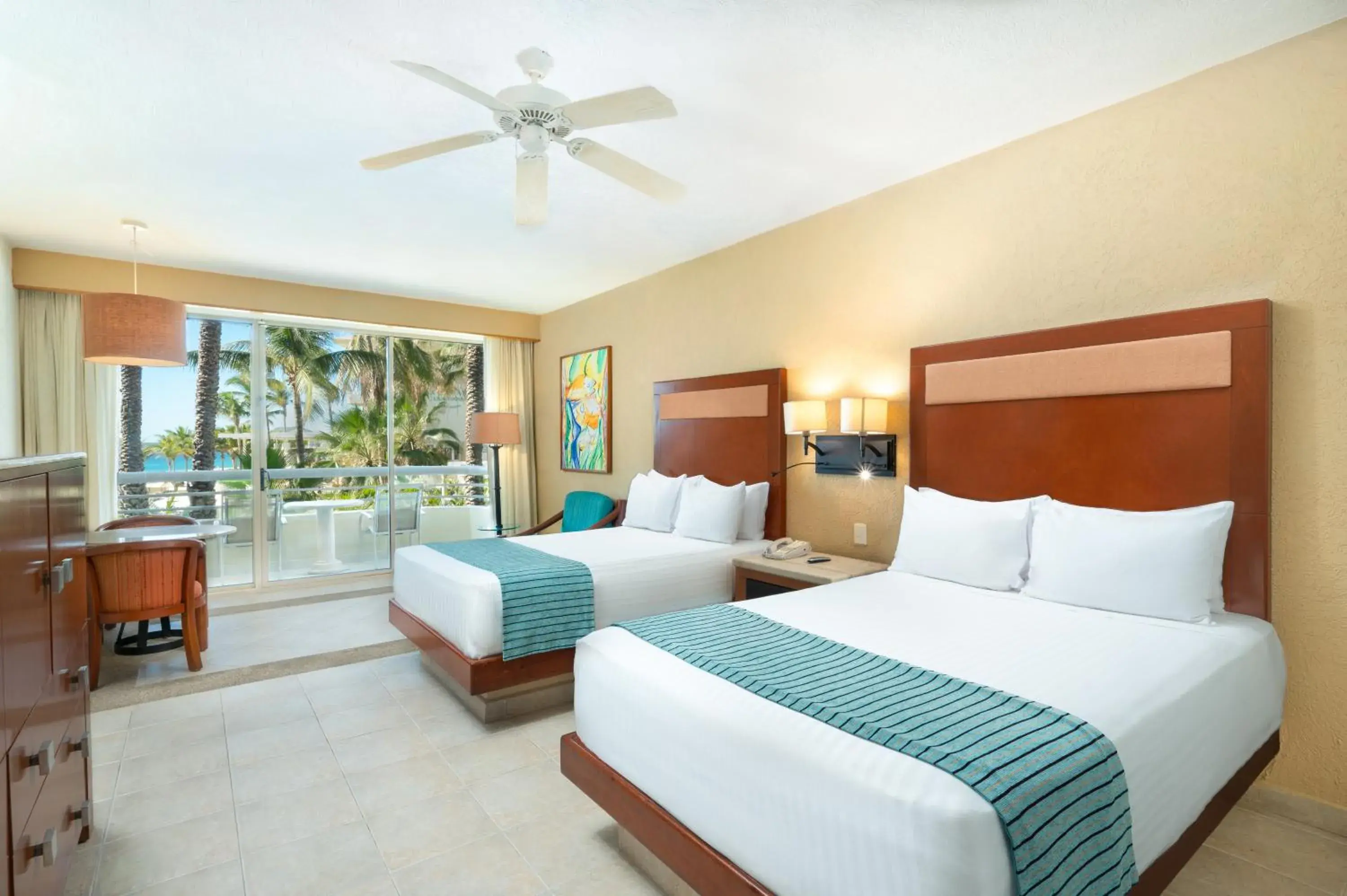 Bed in GR Solaris Lighthouse - All Inclusive Bed in GR Solaris Lighthouse - All Inclusive