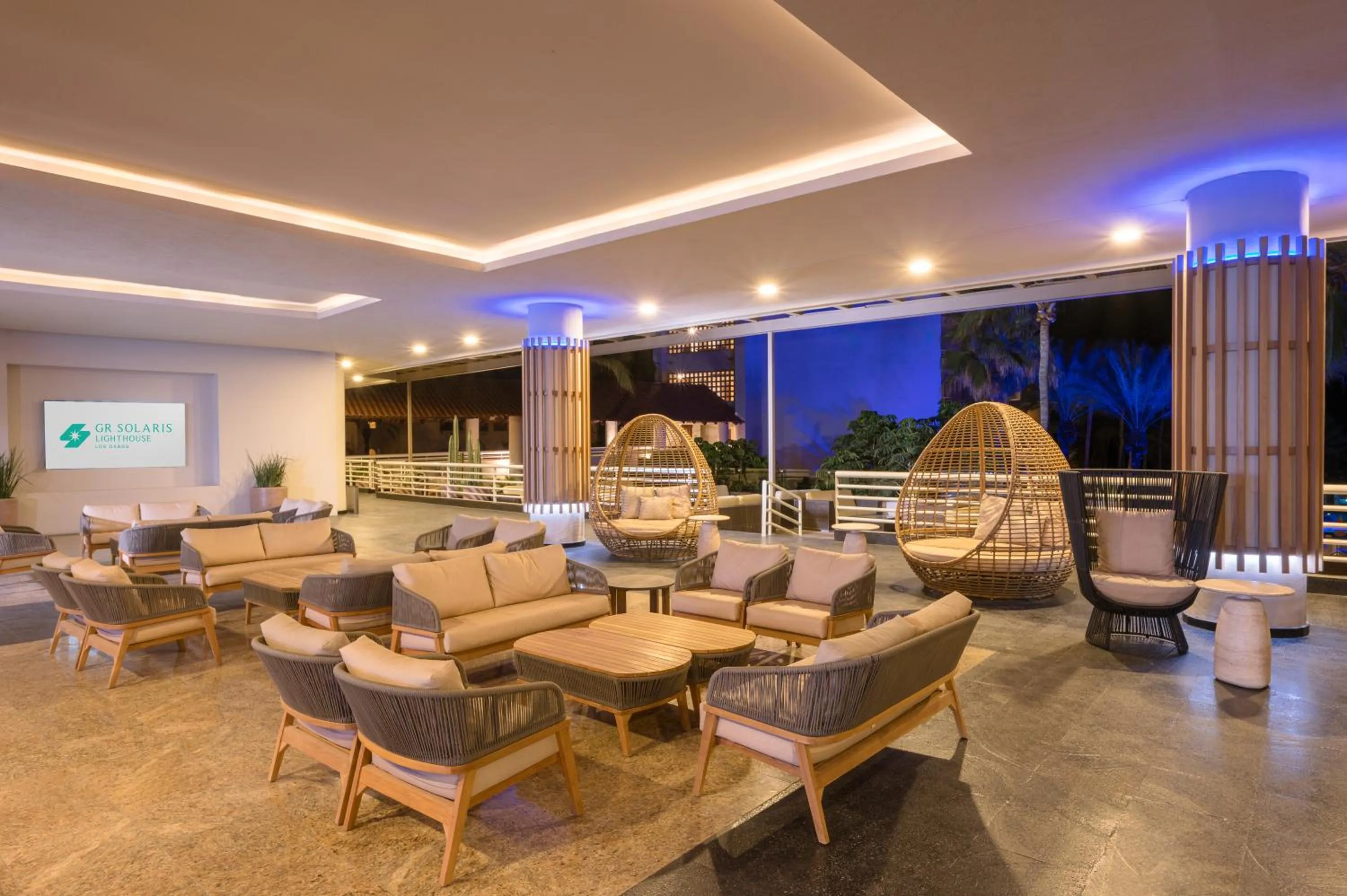 Lounge or bar in GR Solaris Lighthouse - All Inclusive