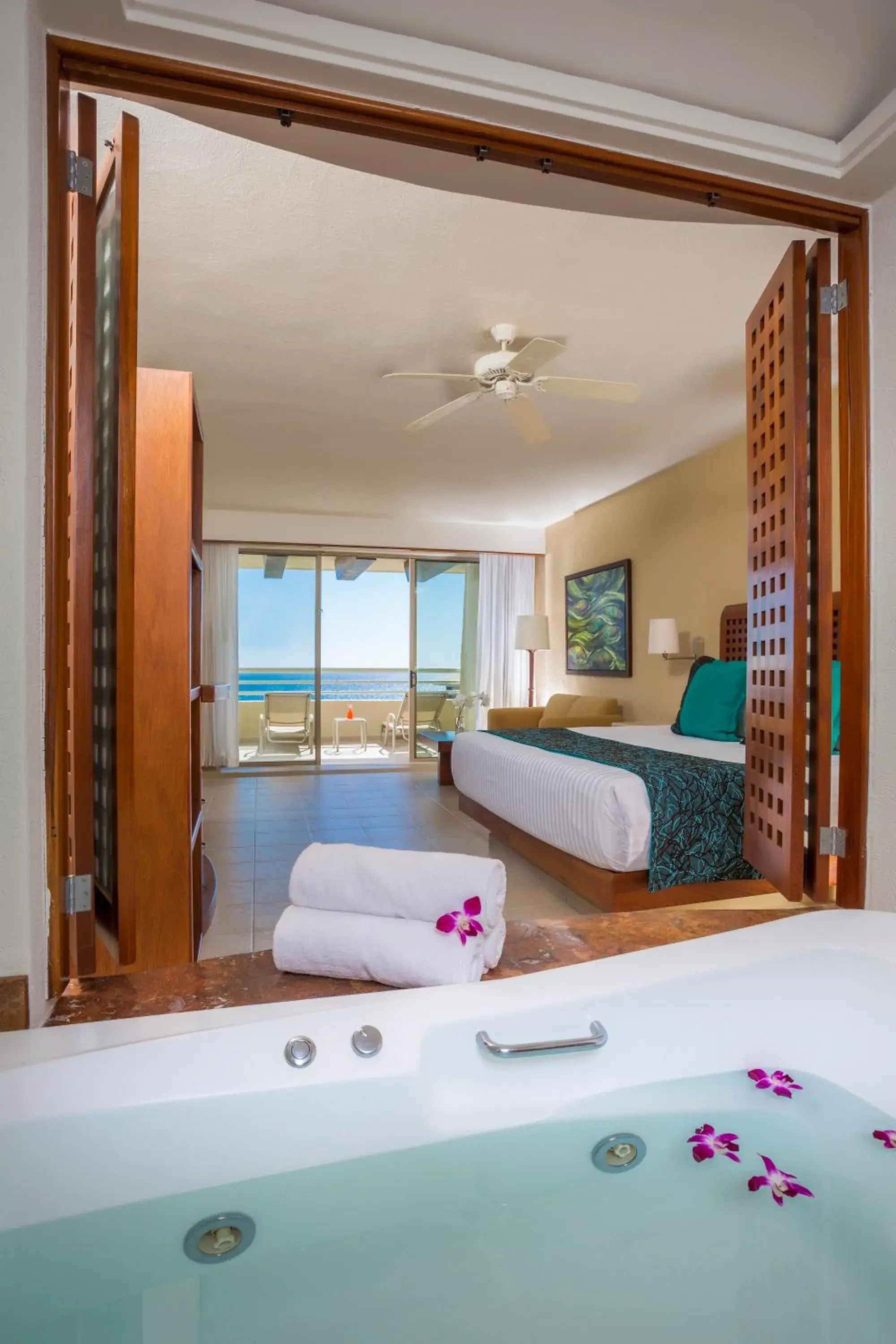 Bathroom, Bed in GR Solaris Lighthouse - All Inclusive Bathroom, Bed in GR Solaris Lighthouse - All Inclusive