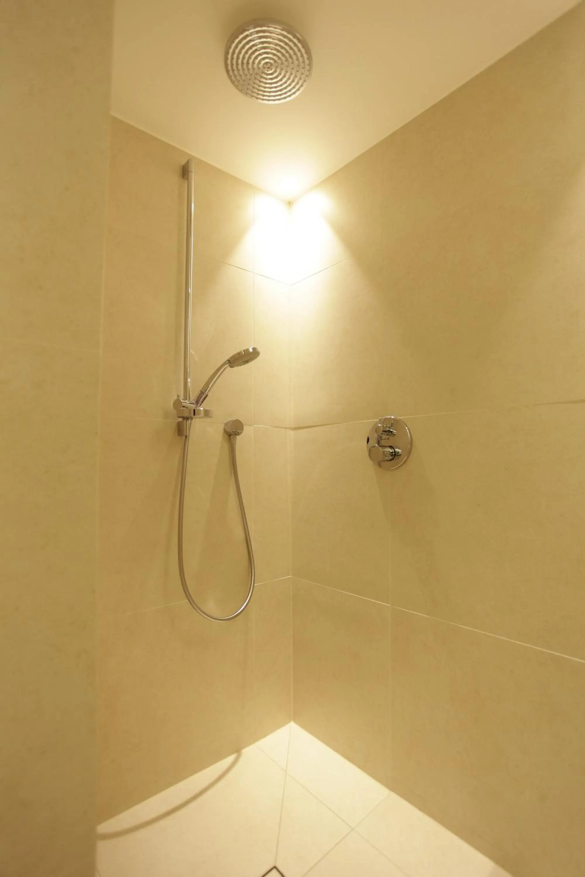 Bathroom in Hotel Aurelia