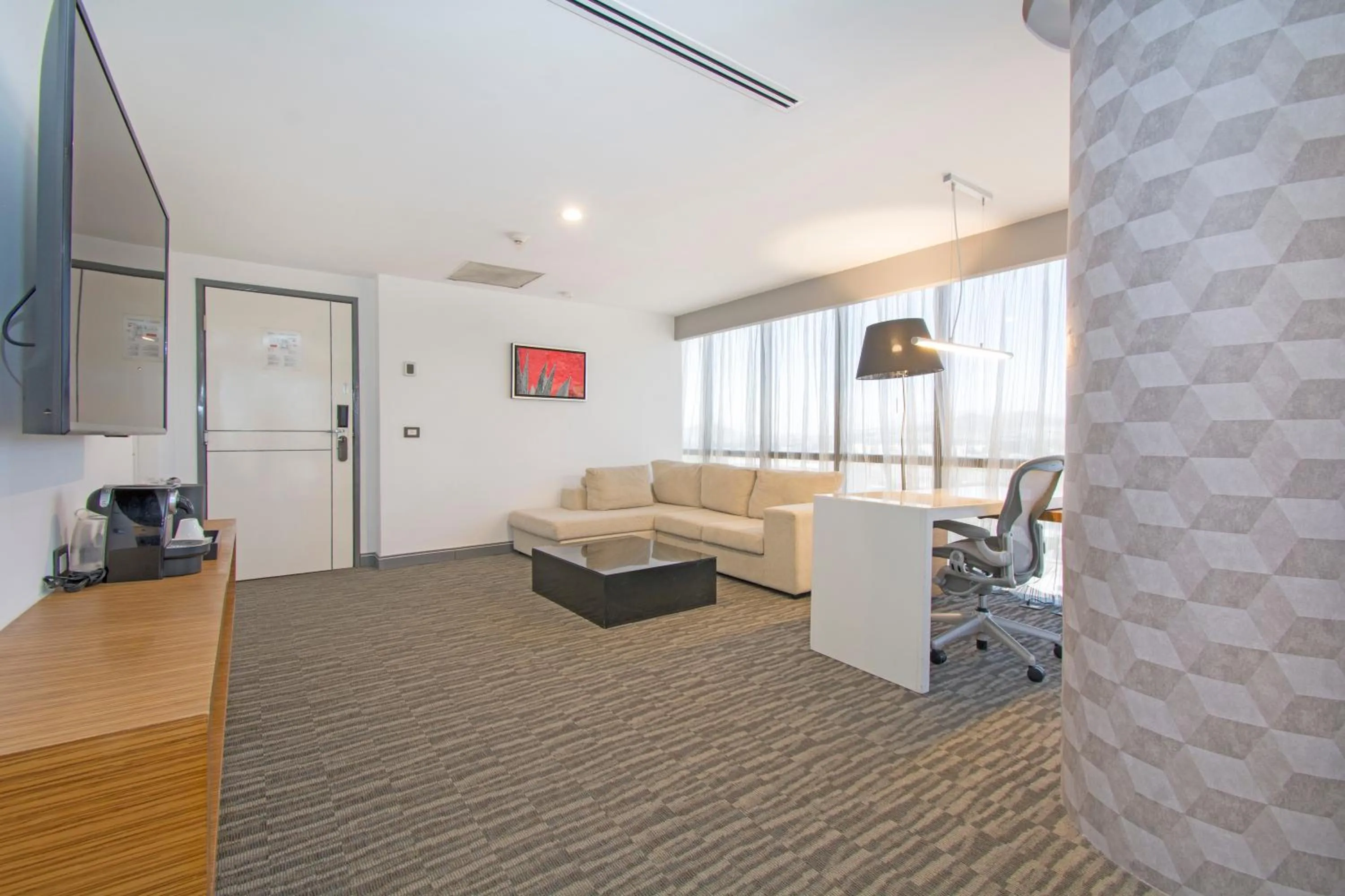 Living room in Presidente InterContinental Guadalajara by IHG