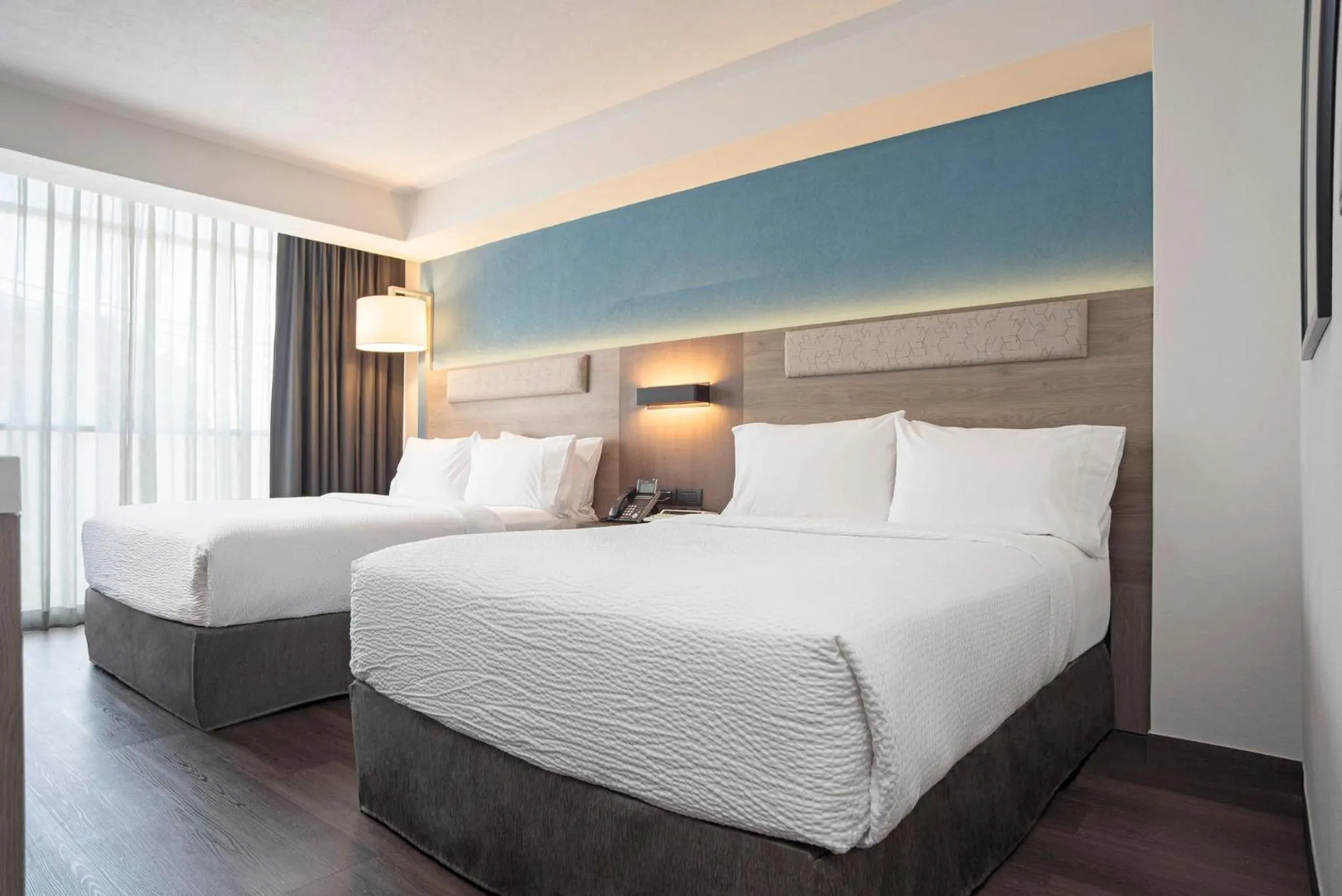 Photo of the whole room, Bed in Holiday Inn Express Guadalajara Expo by IHG