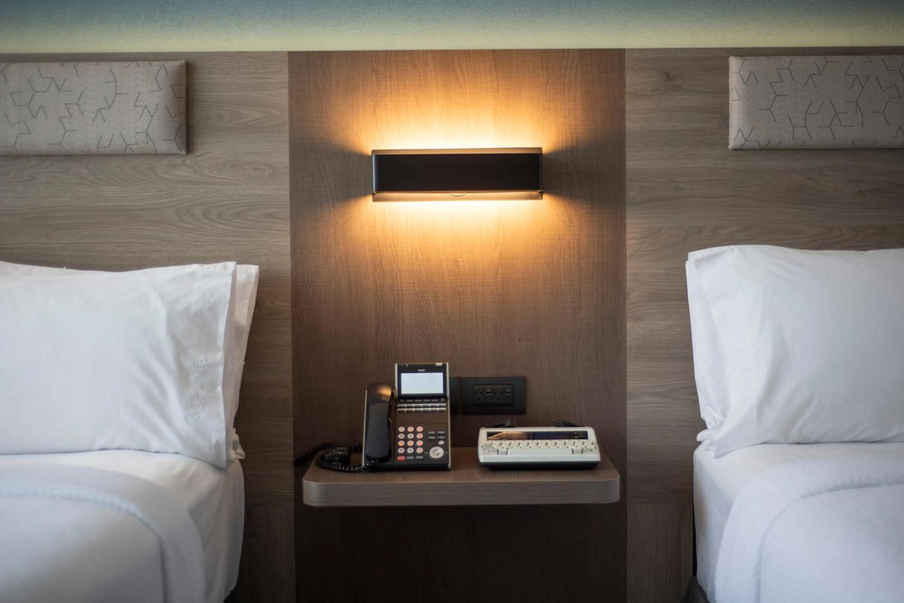 Bed in Holiday Inn Express Guadalajara Expo by IHG