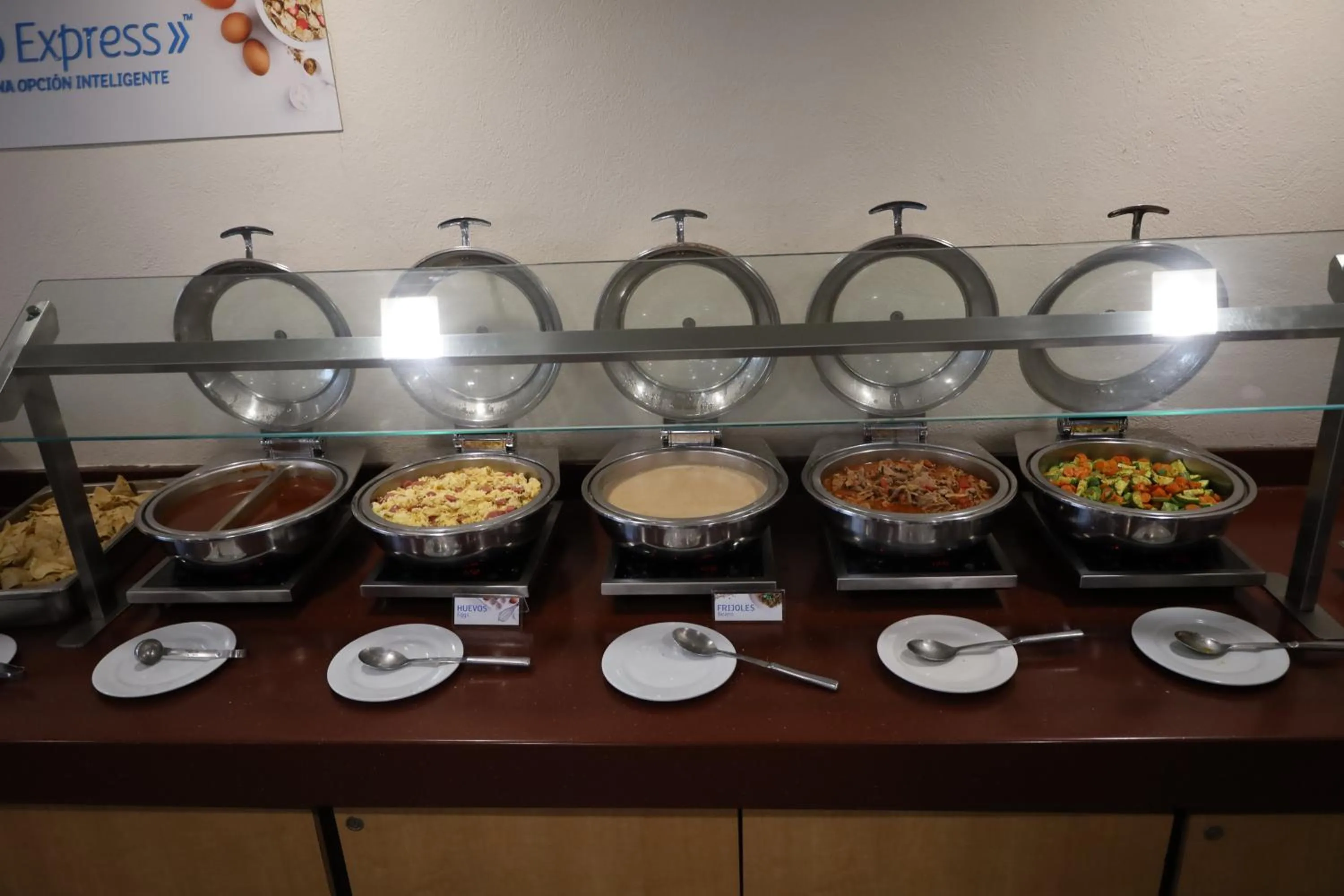 Food in Holiday Inn Express Guadalajara Expo by IHG