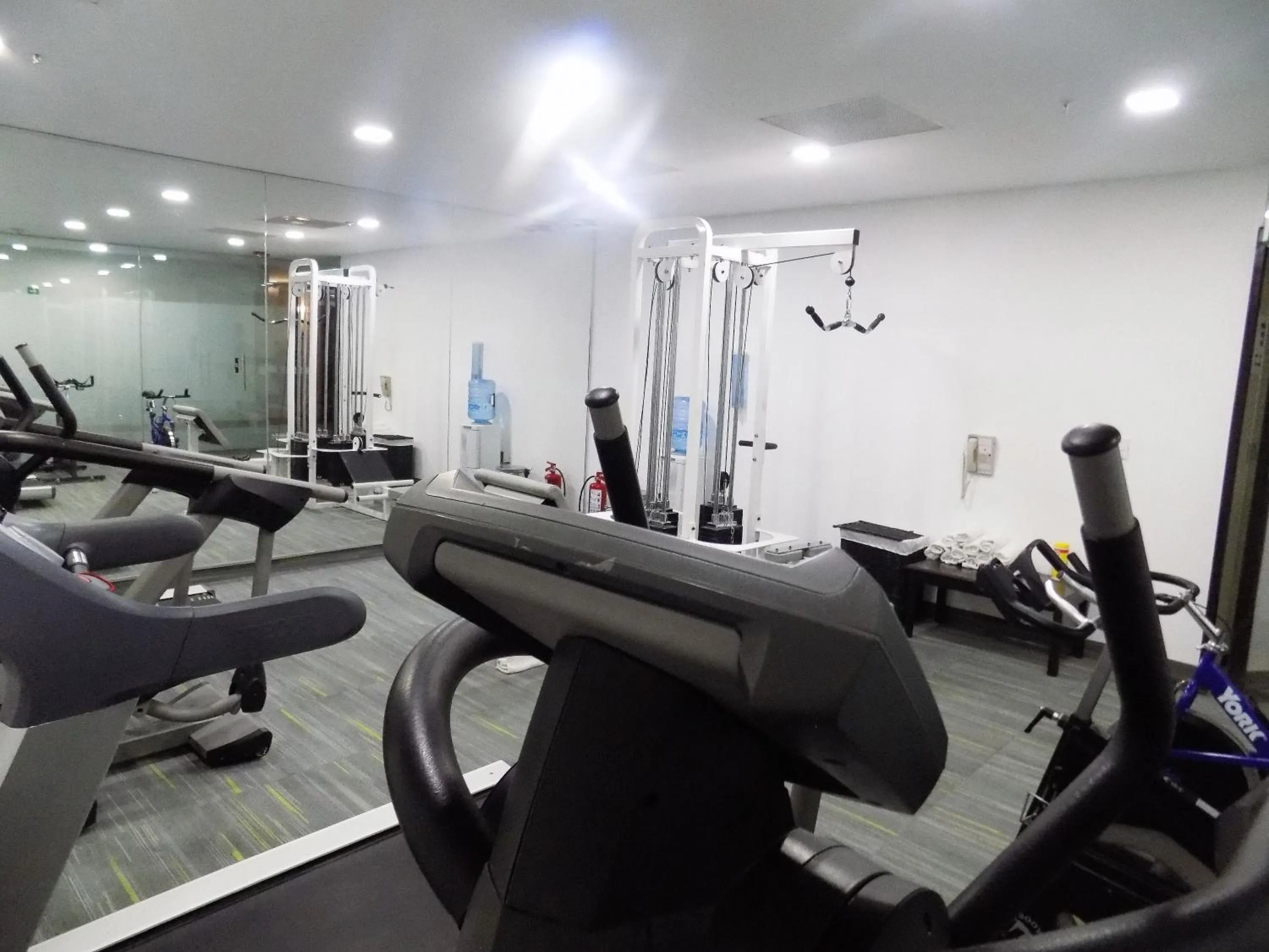 Fitness centre/facilities in Holiday Inn Express Mexico Santa Fe by IHG