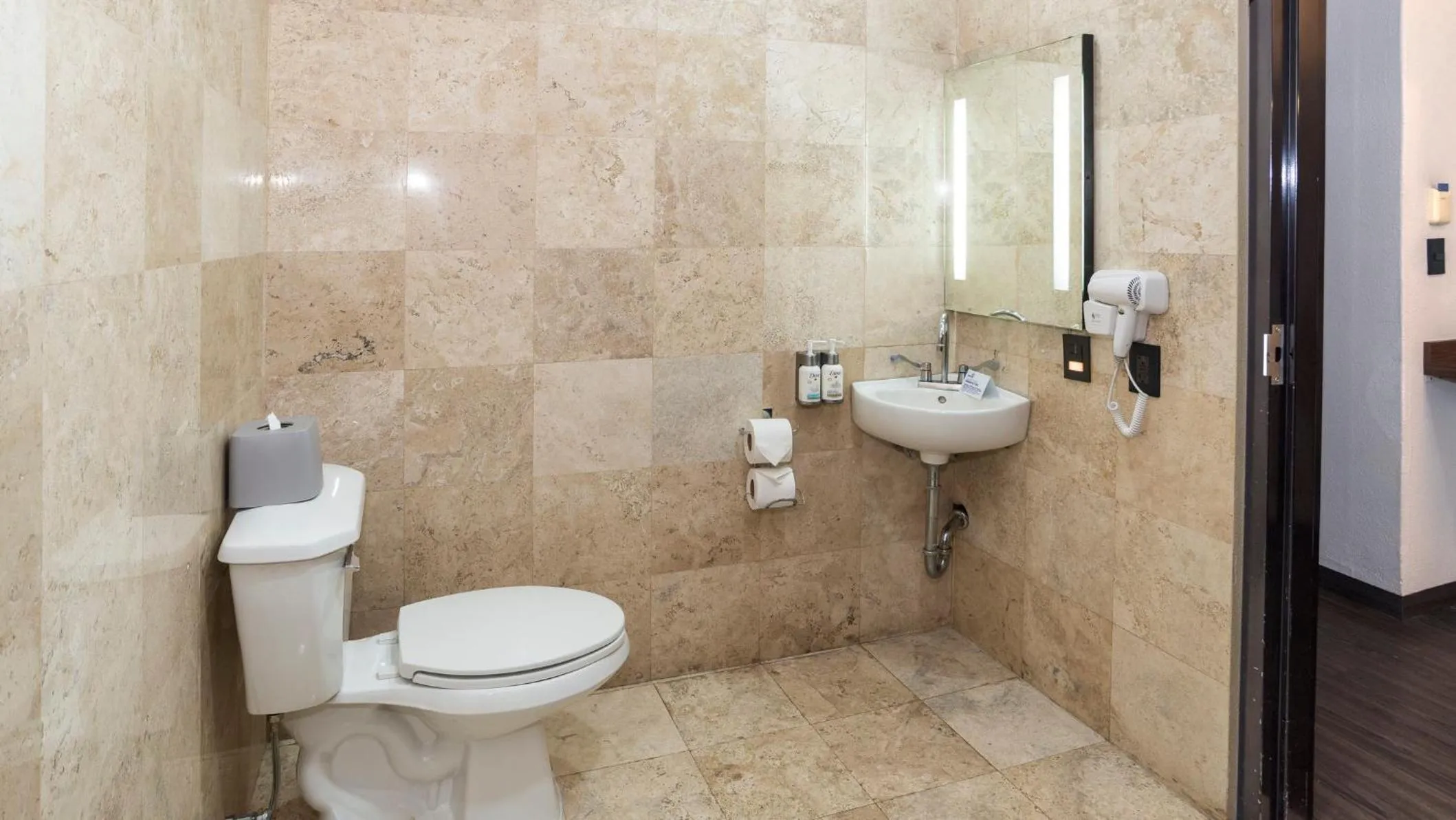 Bathroom in Holiday Inn Express Mexico Santa Fe by IHG