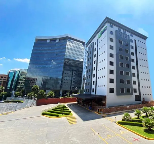 Property building in Holiday Inn Express Mexico Santa Fe by IHG