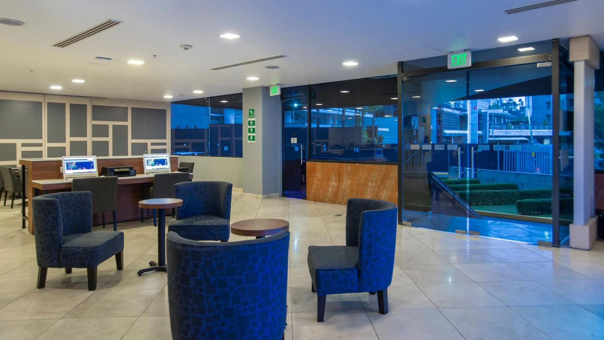 Property building in Holiday Inn Express Mexico Santa Fe by IHG