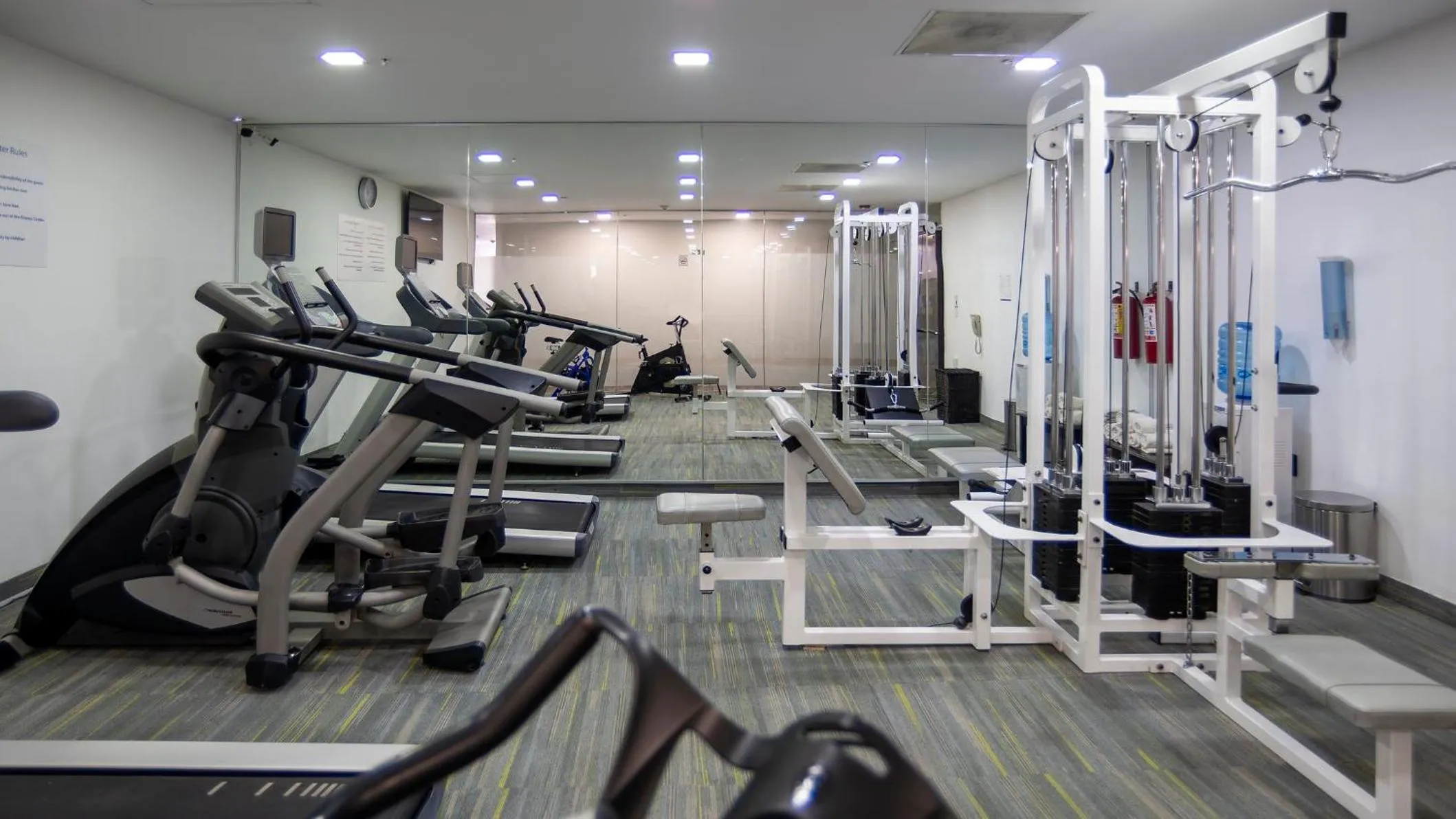Fitness centre/facilities in Holiday Inn Express Mexico Santa Fe by IHG