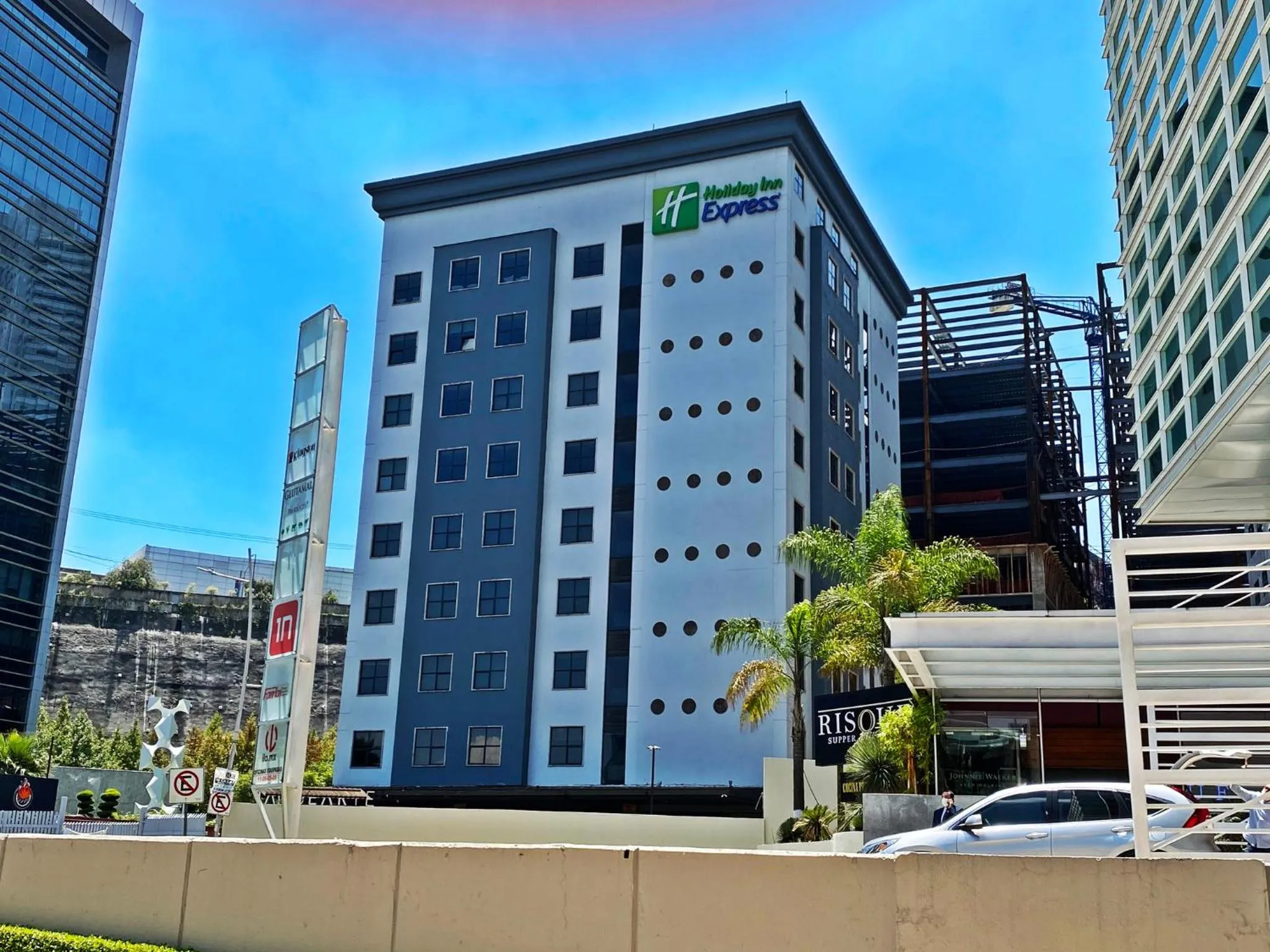 Property building in Holiday Inn Express Mexico Santa Fe by IHG