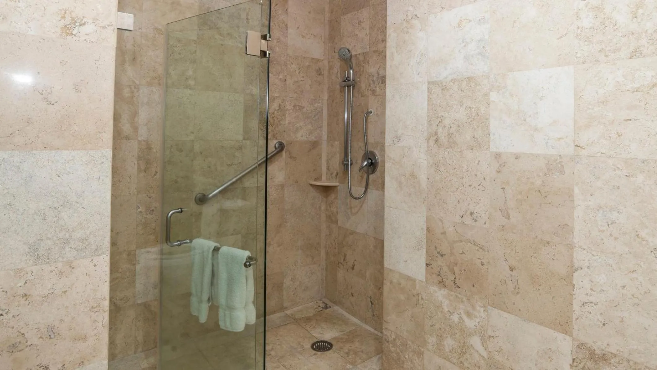 Bathroom in Holiday Inn Express Mexico Santa Fe by IHG